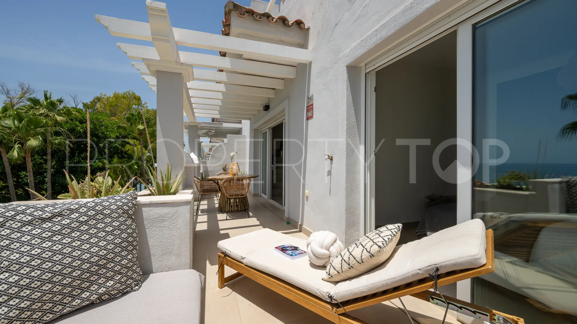 Penthouse for sale in Estepona Town