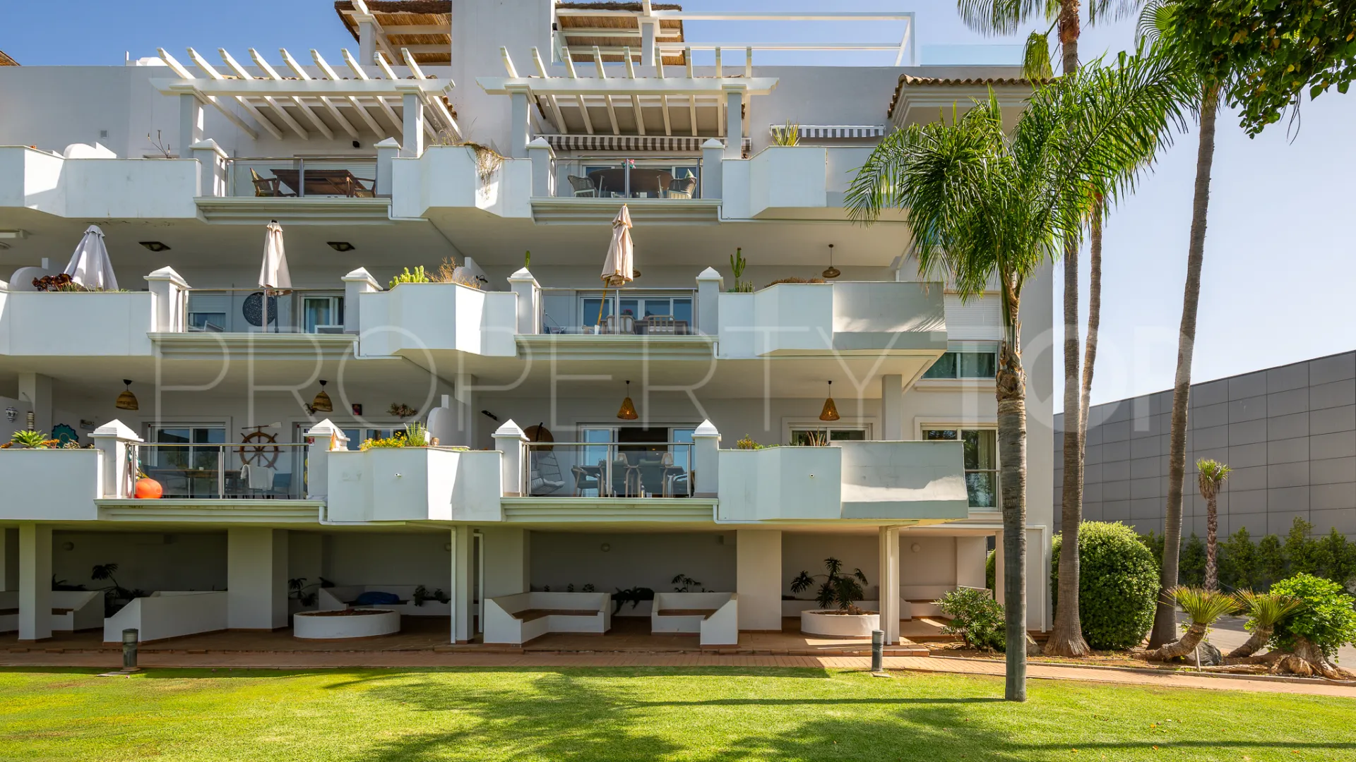 Penthouse for sale in Estepona Town