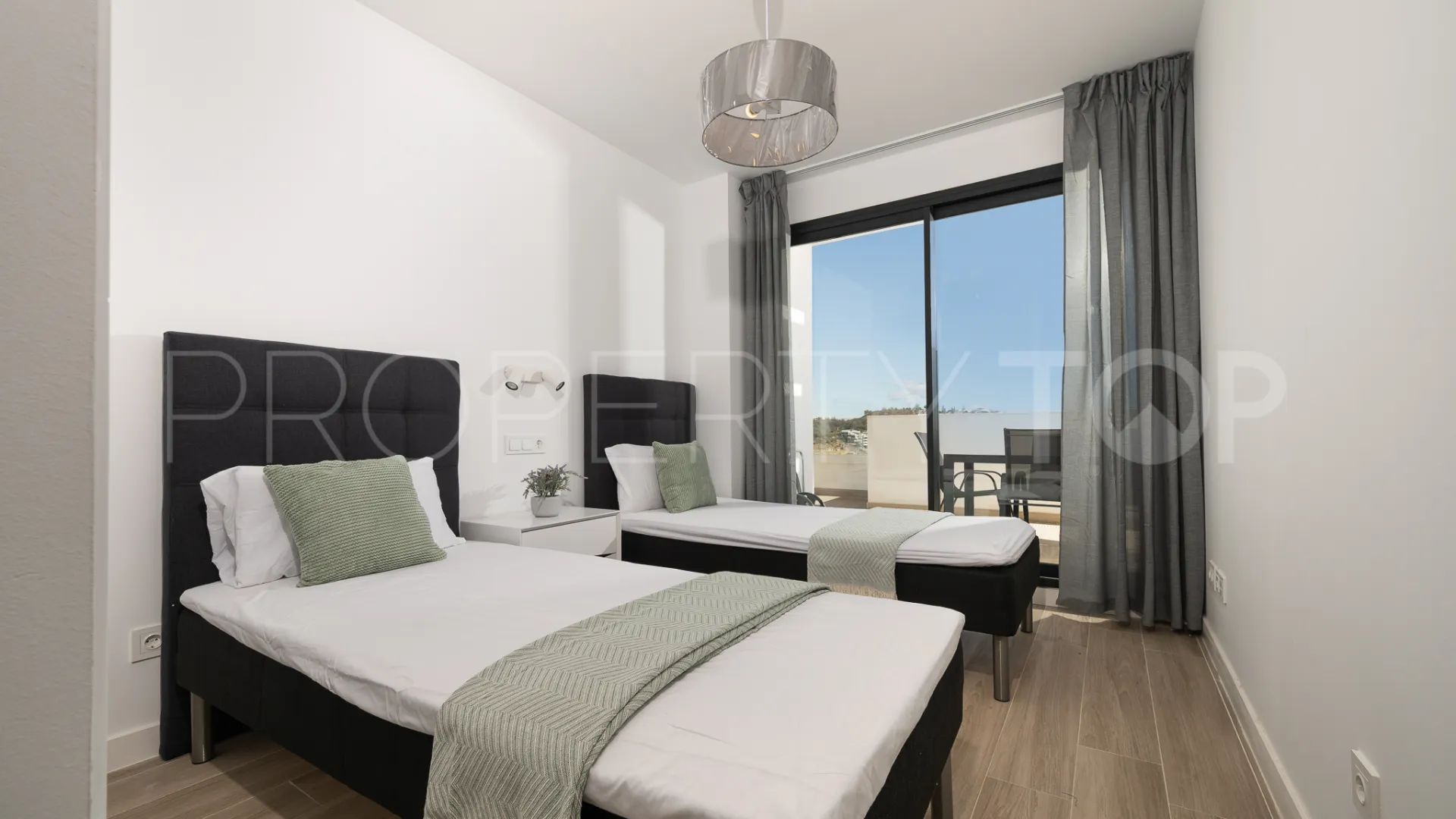 Apartment for sale in Cala de Mijas