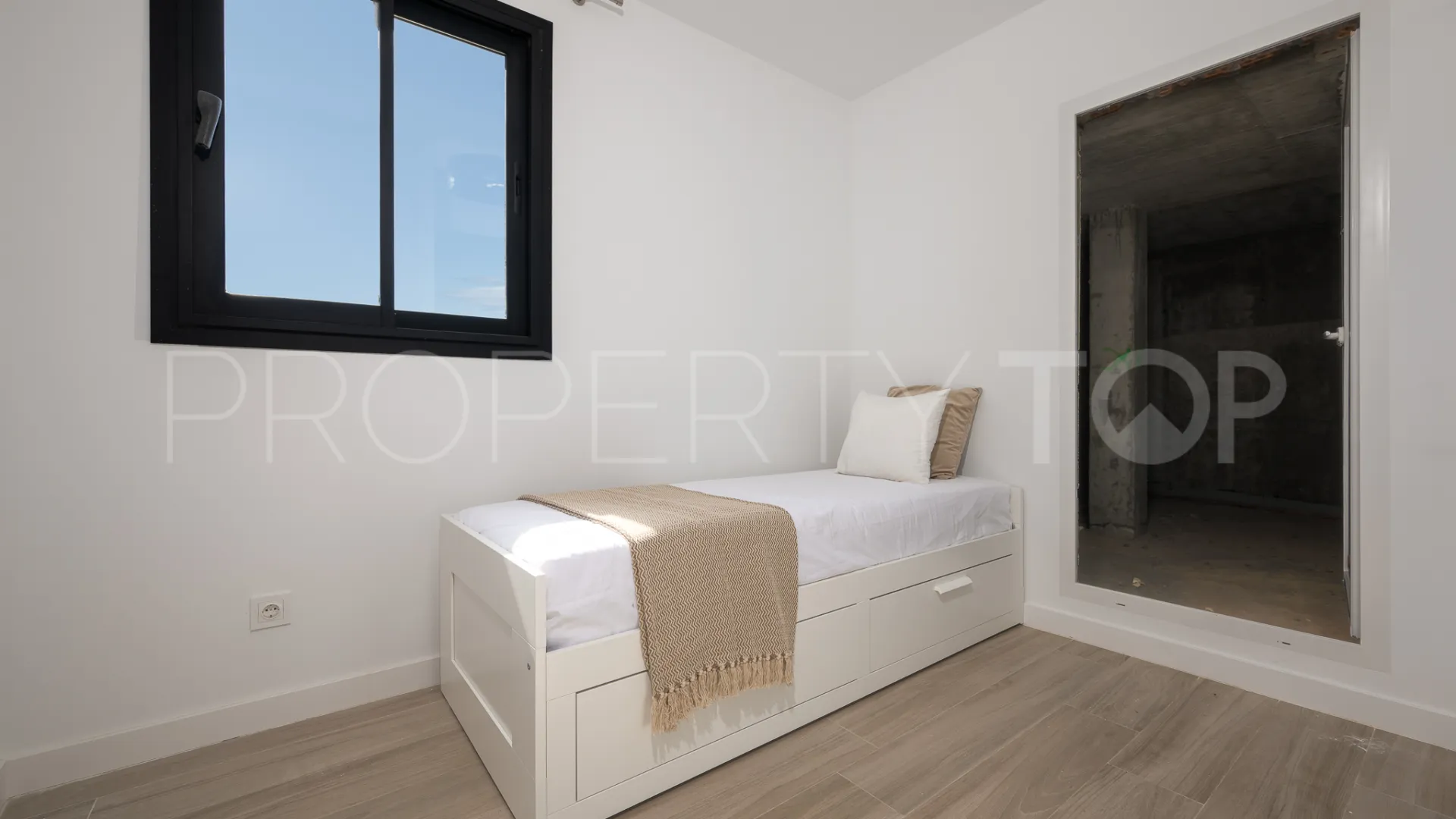 Apartment for sale in Cala de Mijas