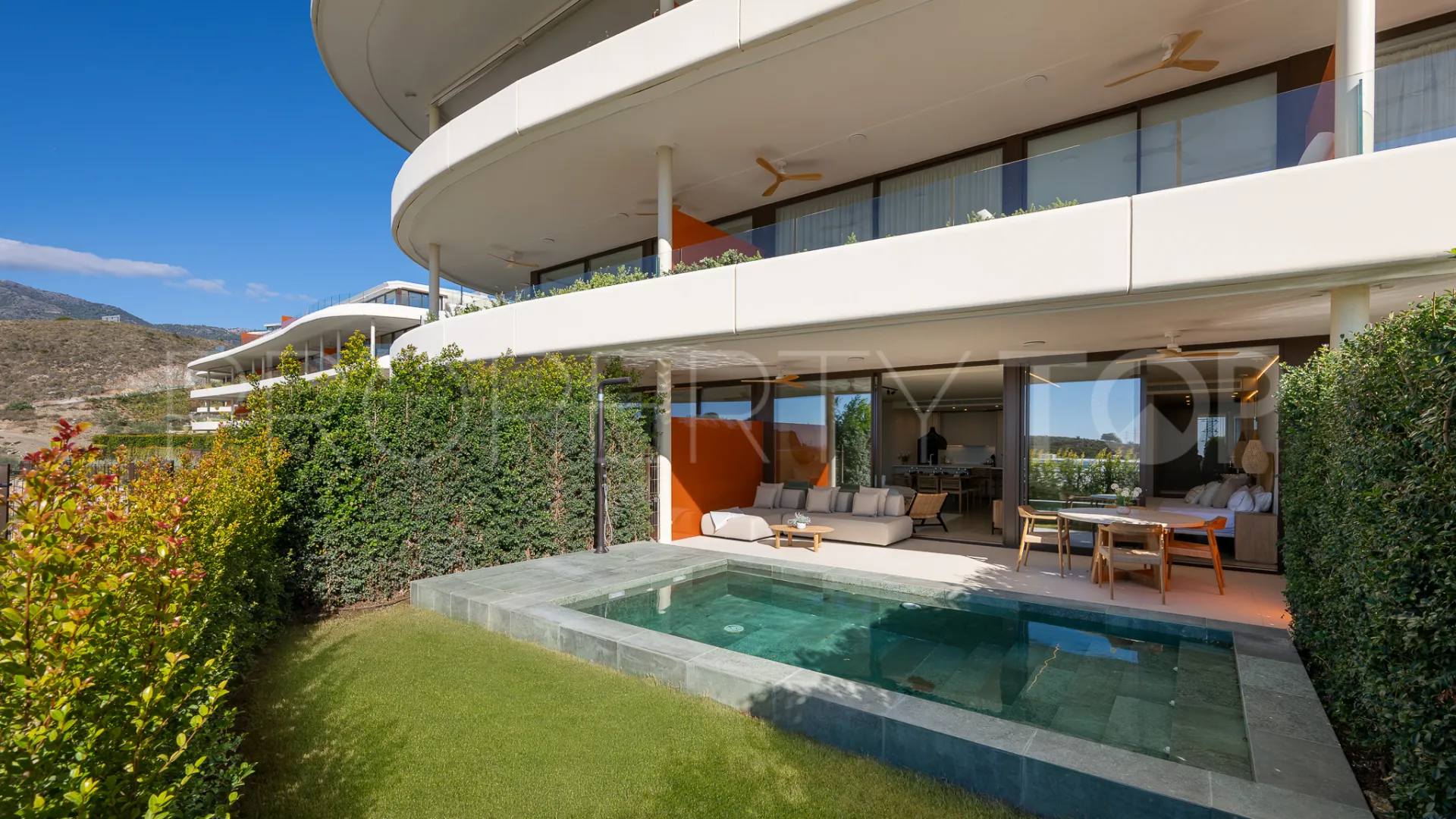 2 bedrooms ground floor apartment in Fuengirola for sale