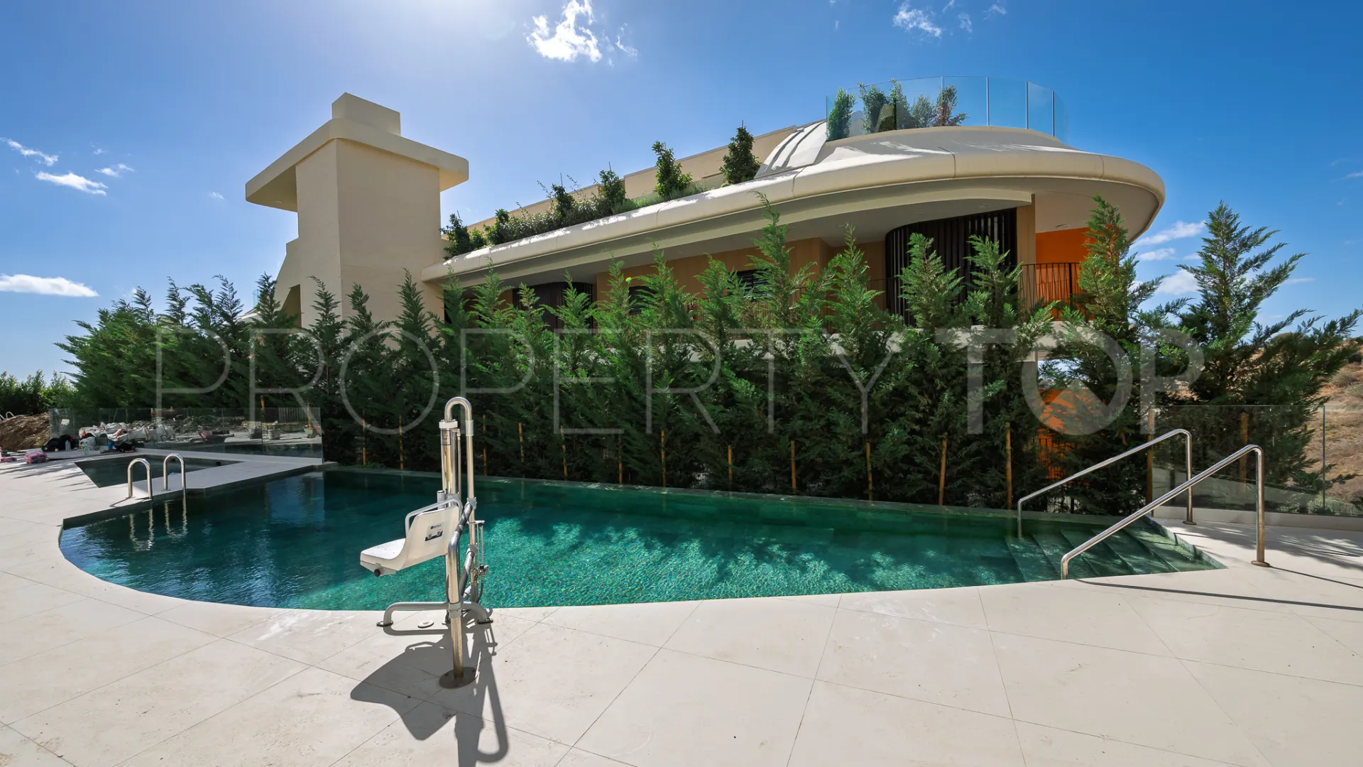 2 bedrooms ground floor apartment in Fuengirola for sale