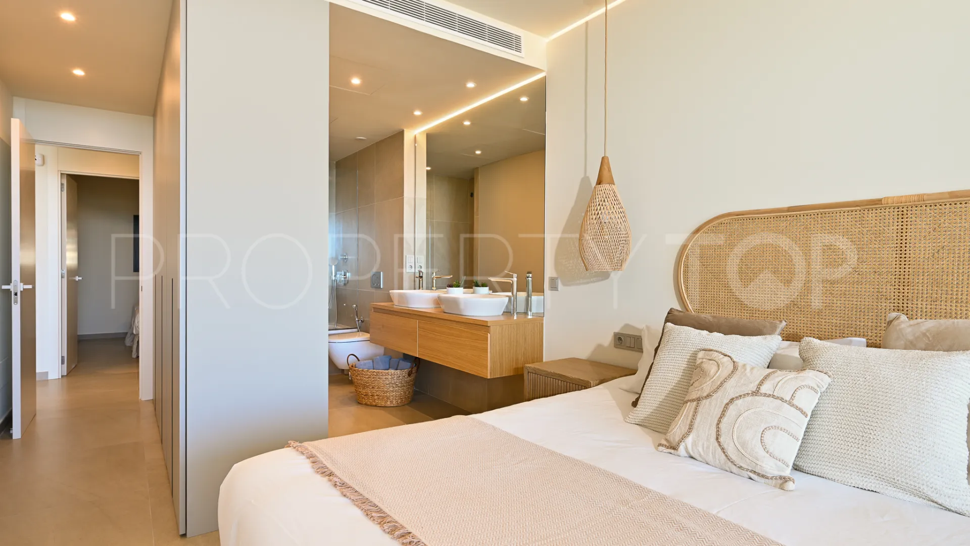 2 bedrooms ground floor apartment in Fuengirola for sale