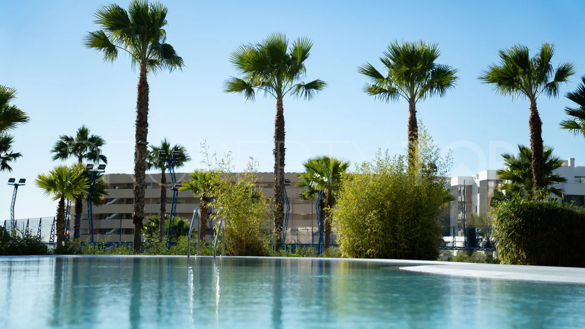 For sale penthouse in El Higueron with 2 bedrooms