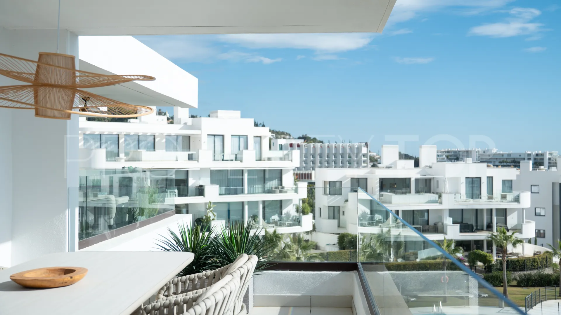 For sale penthouse in El Higueron with 2 bedrooms