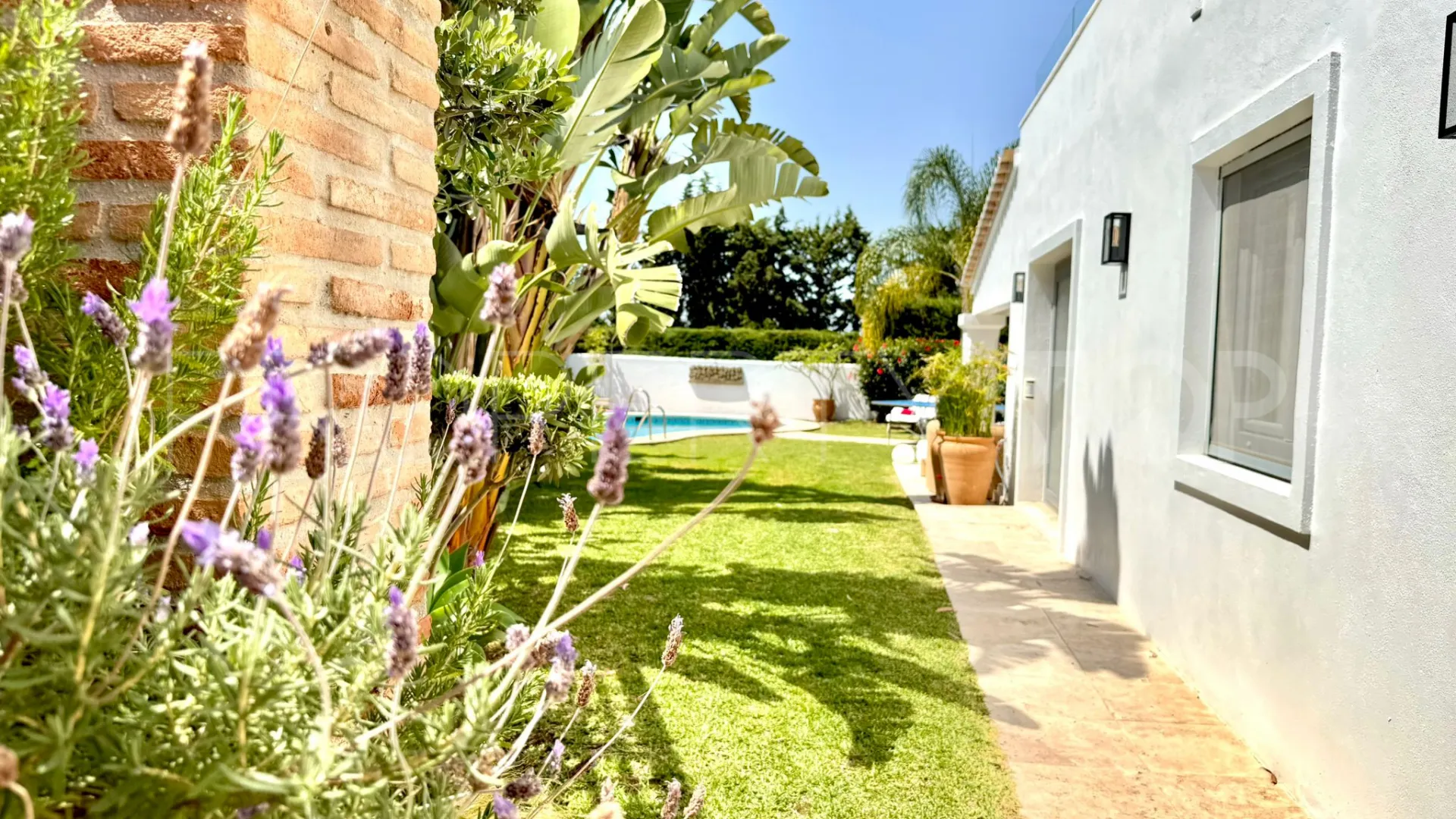 Comprar villa de 3 dormitorios en Fuente del Espanto