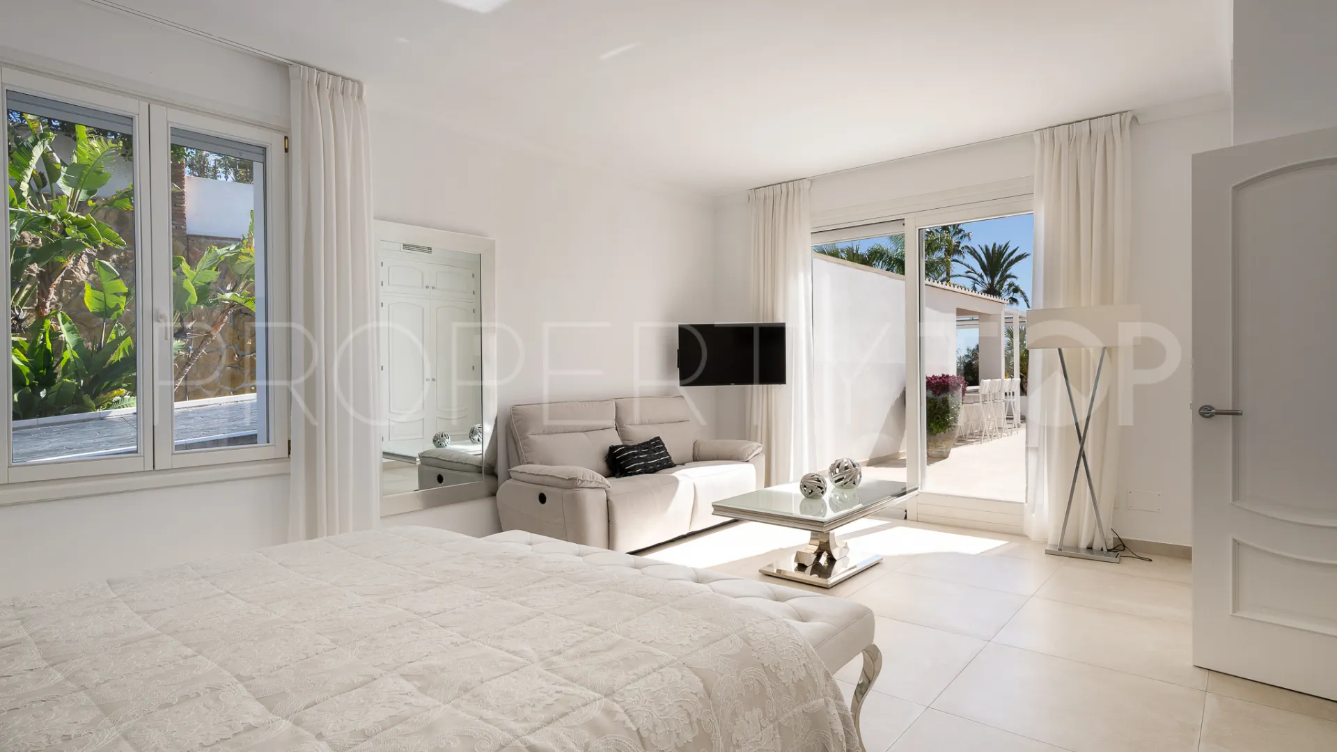 For sale Hacienda las Chapas house