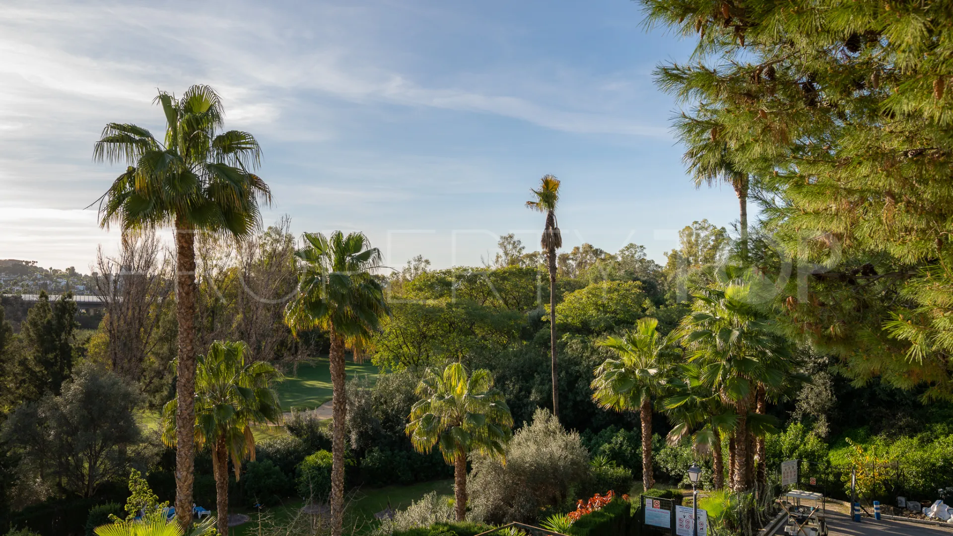 Apartment in La Quinta for sale