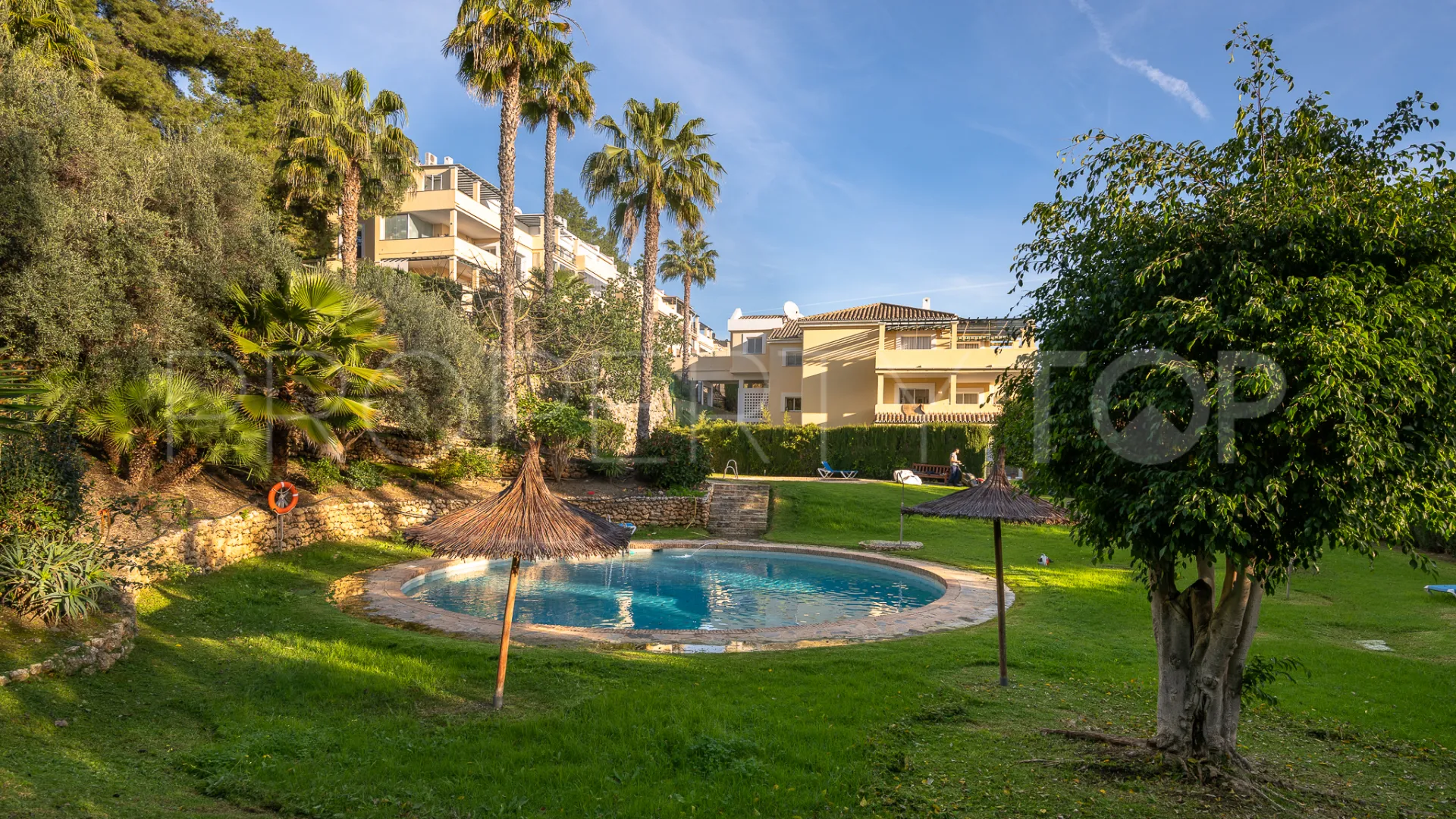 Apartment in La Quinta for sale
