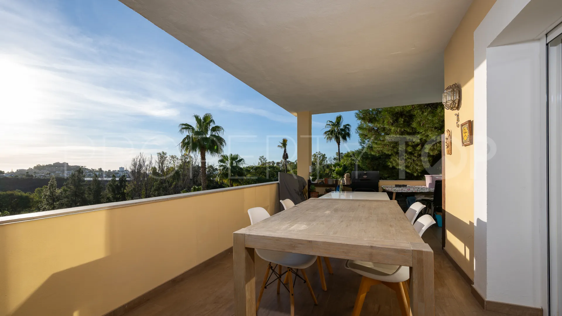 Apartment in La Quinta for sale