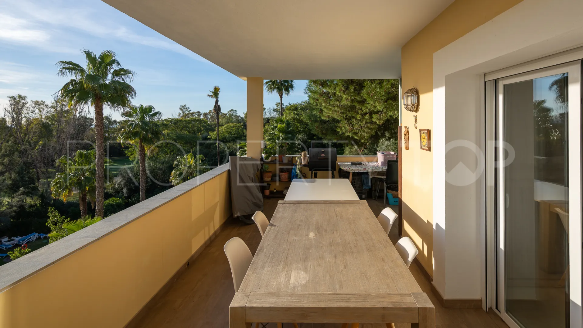 Apartment in La Quinta for sale