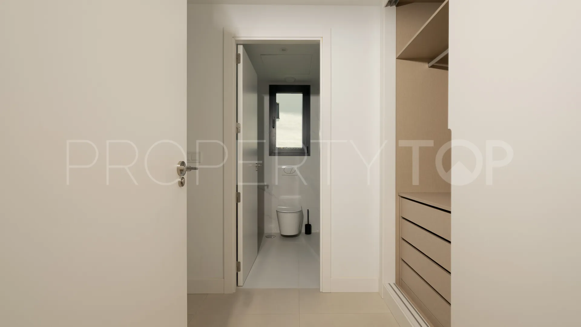For sale El Higueron ground floor apartment with 3 bedrooms