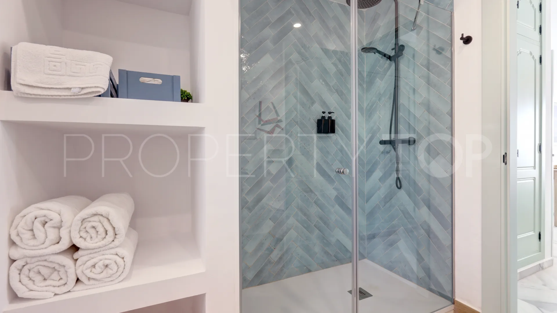 Apartment for sale in Punta Plata with 2 bedrooms