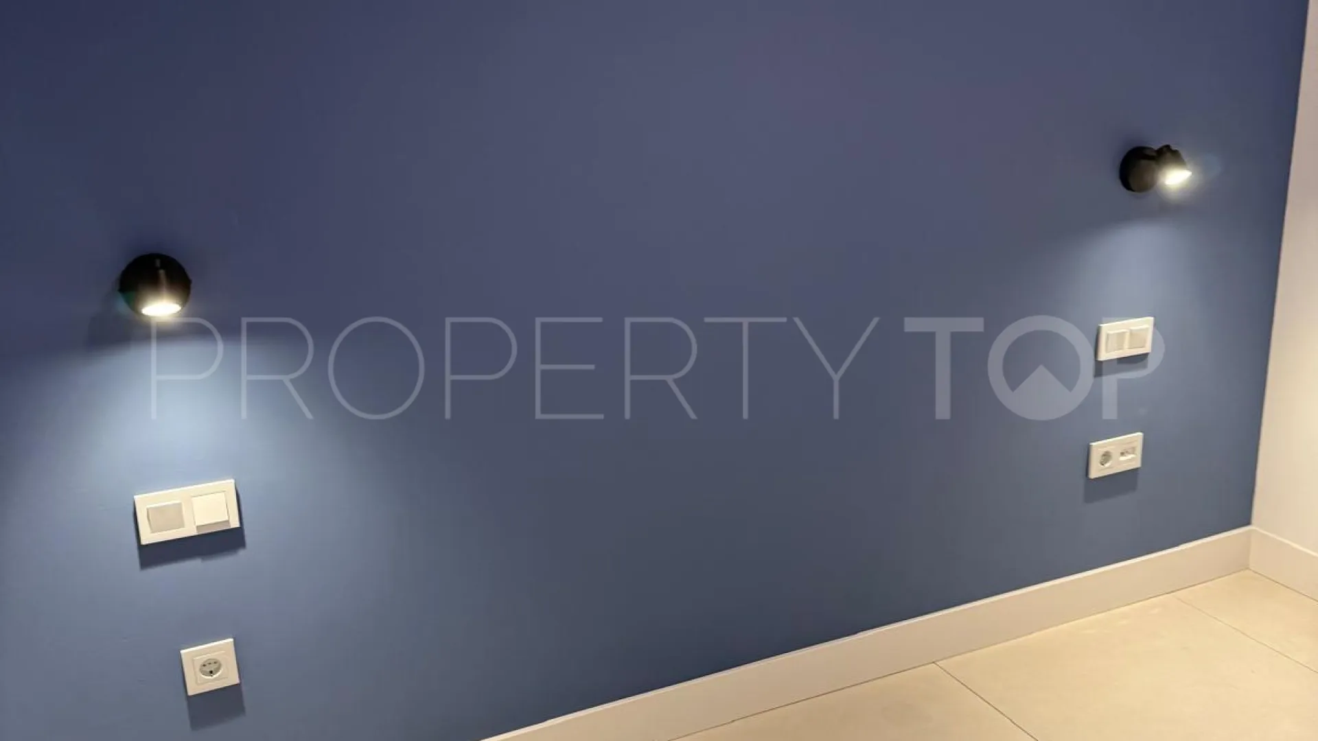 3 bedrooms ground floor apartment in El Higueron for sale