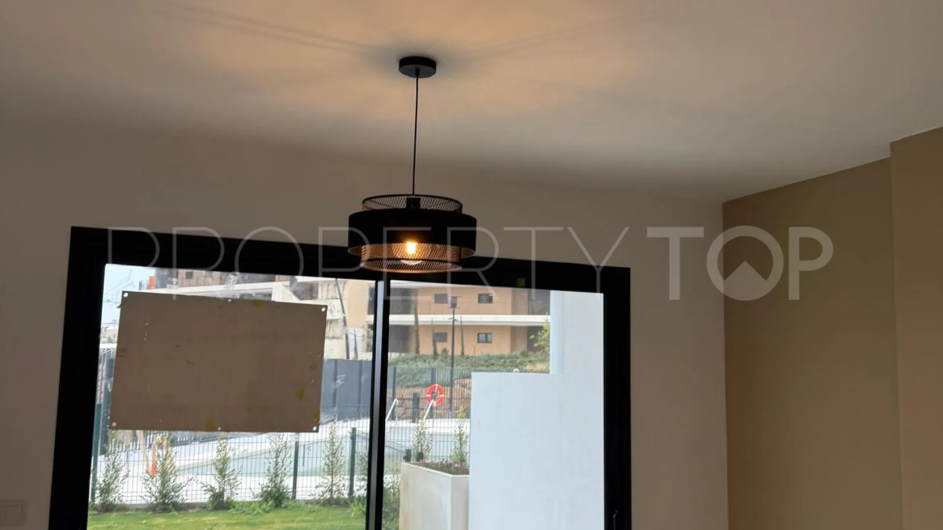 3 bedrooms ground floor apartment in El Higueron for sale