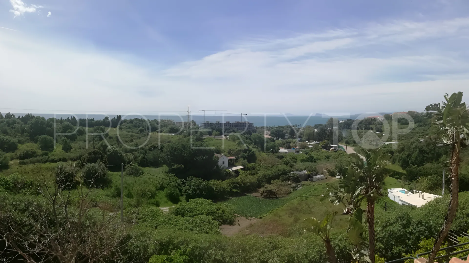 Estepona Este, villa con 6 dormitorios en venta