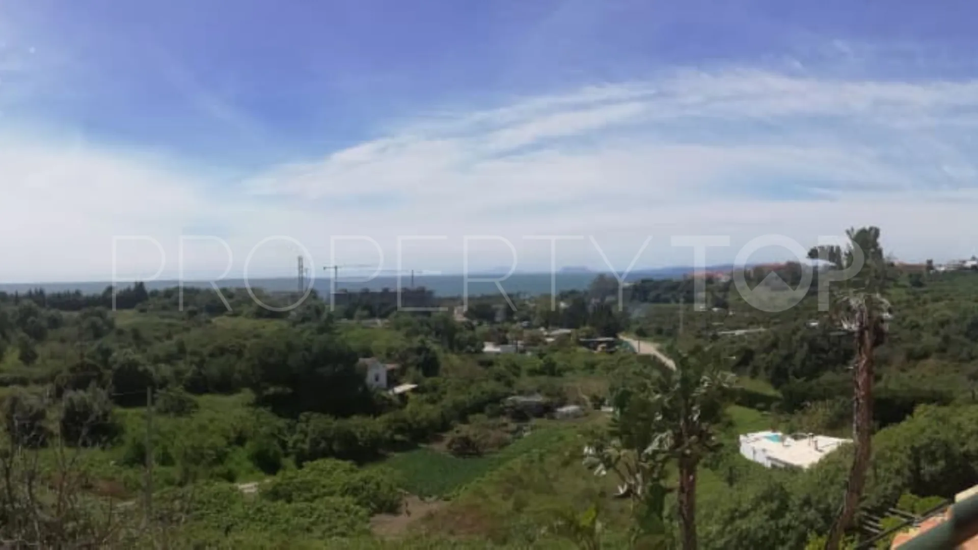Estepona Este, villa con 6 dormitorios en venta