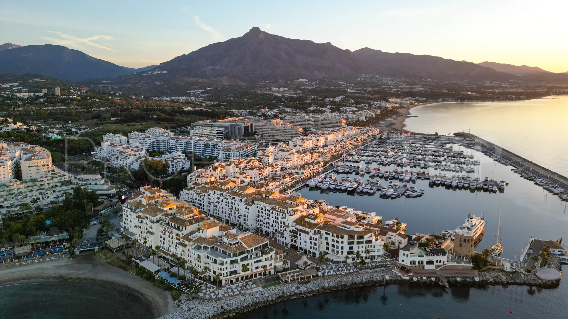 For sale Marbella - Puerto Banus 3 bedrooms apartment