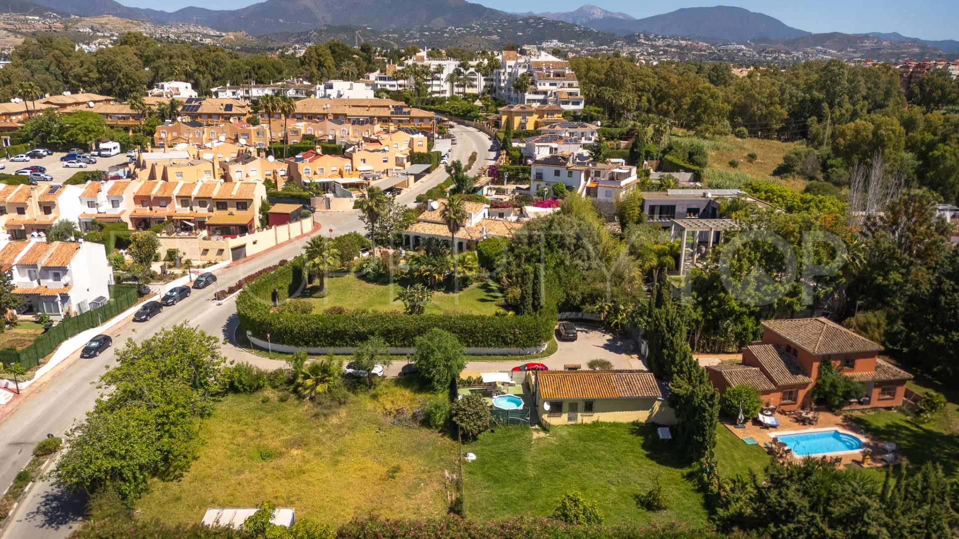 For sale plot in Diana Park