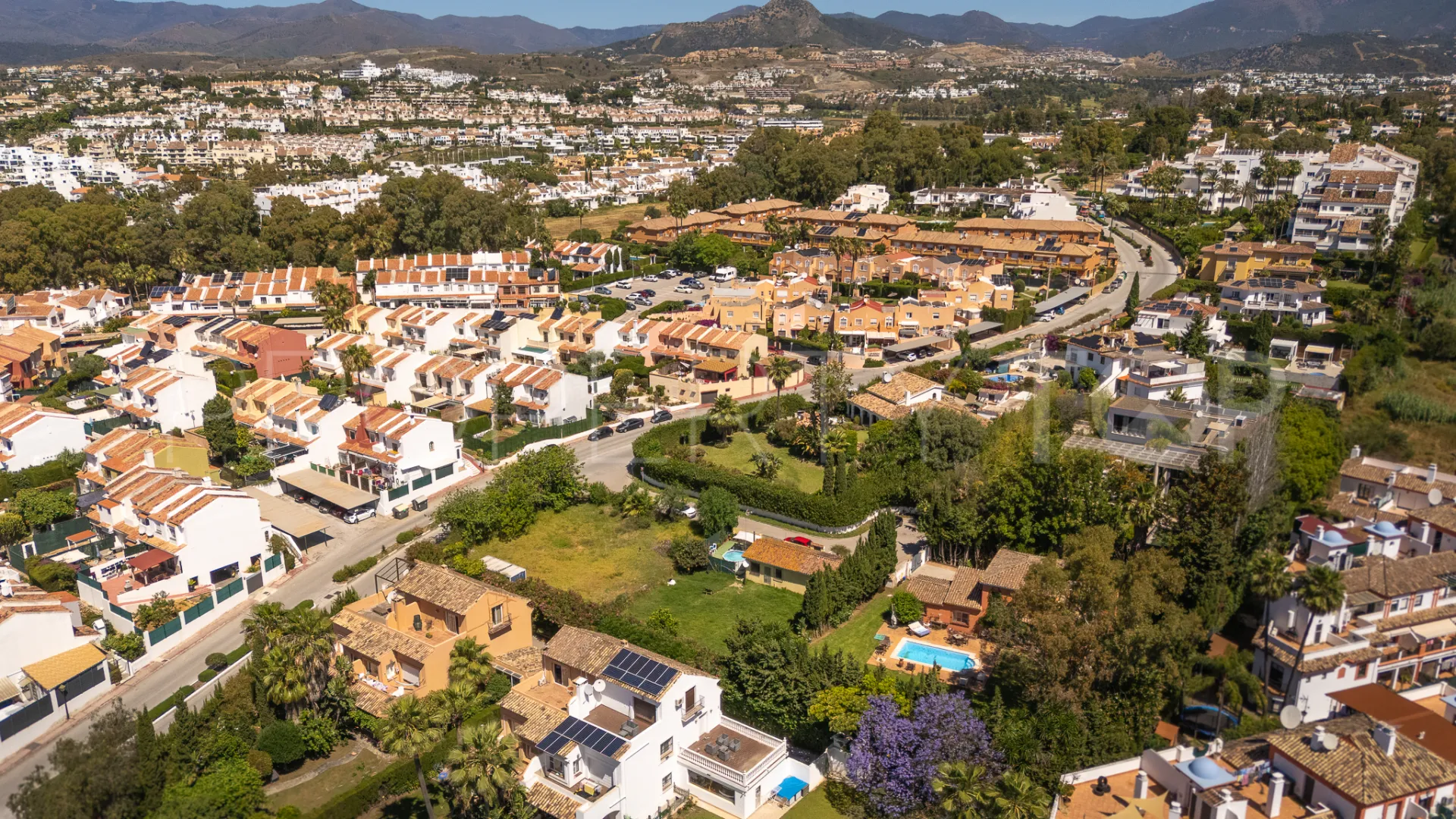 For sale plot in Diana Park