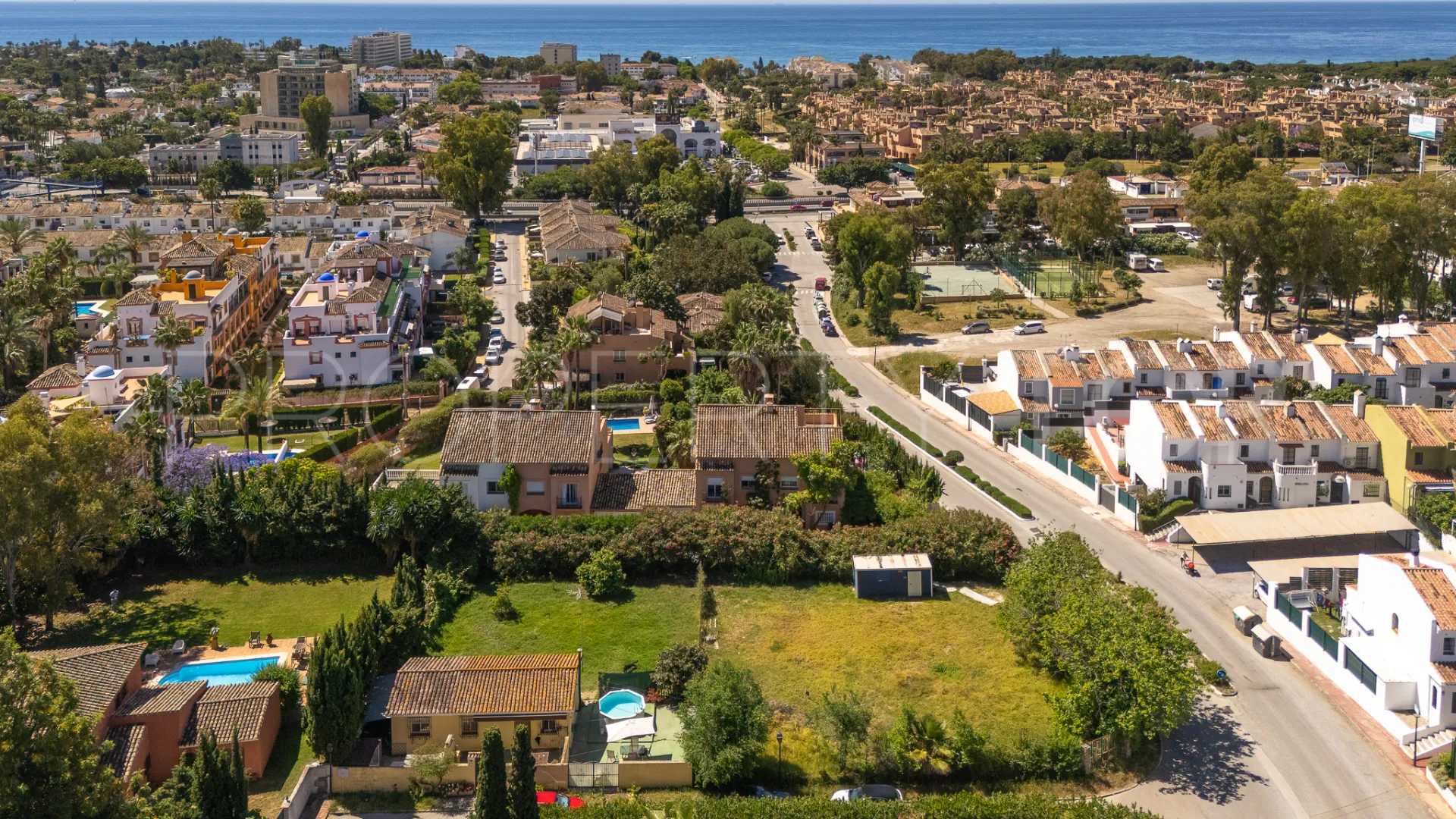 For sale plot in Diana Park