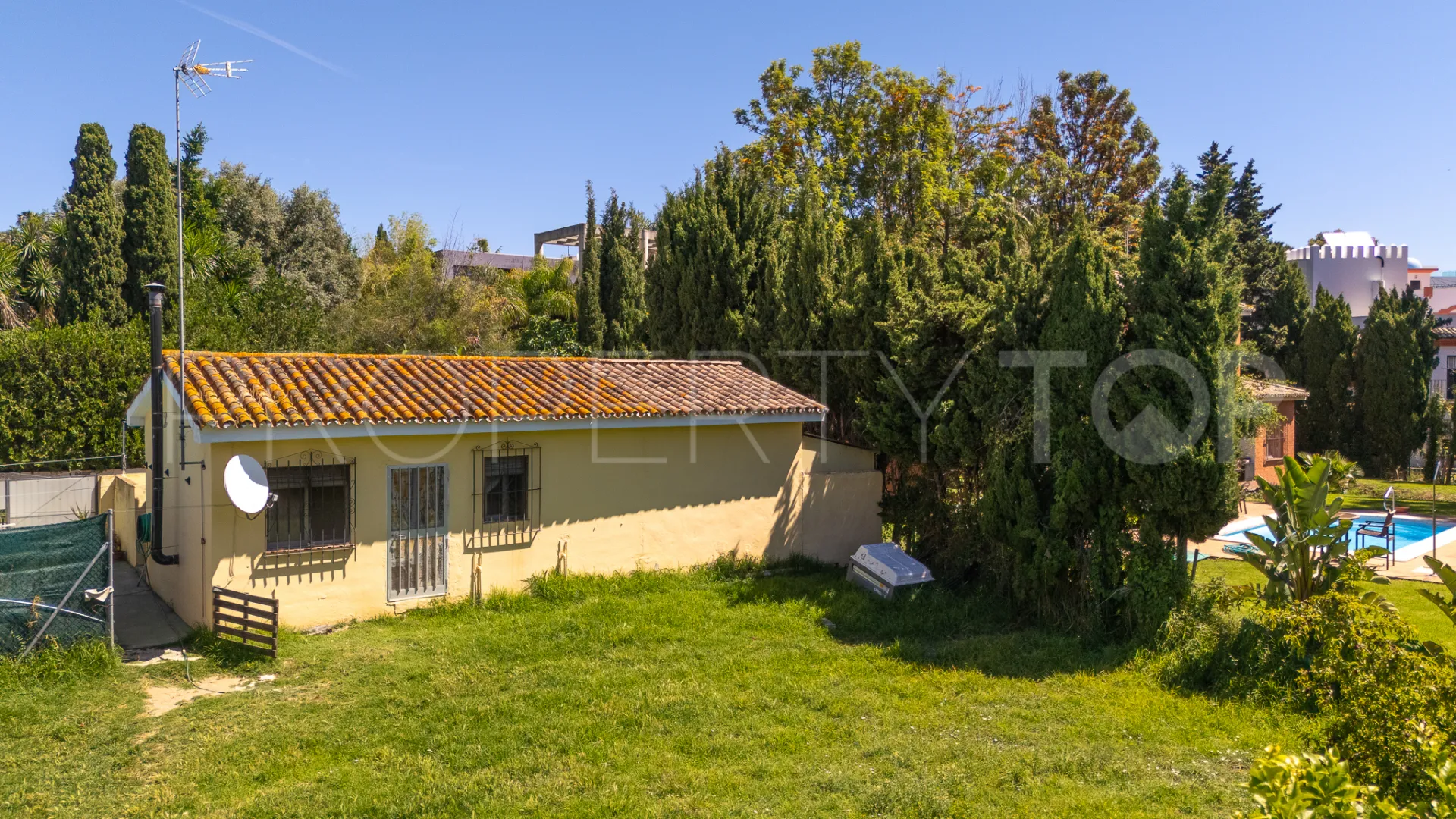For sale plot in Diana Park