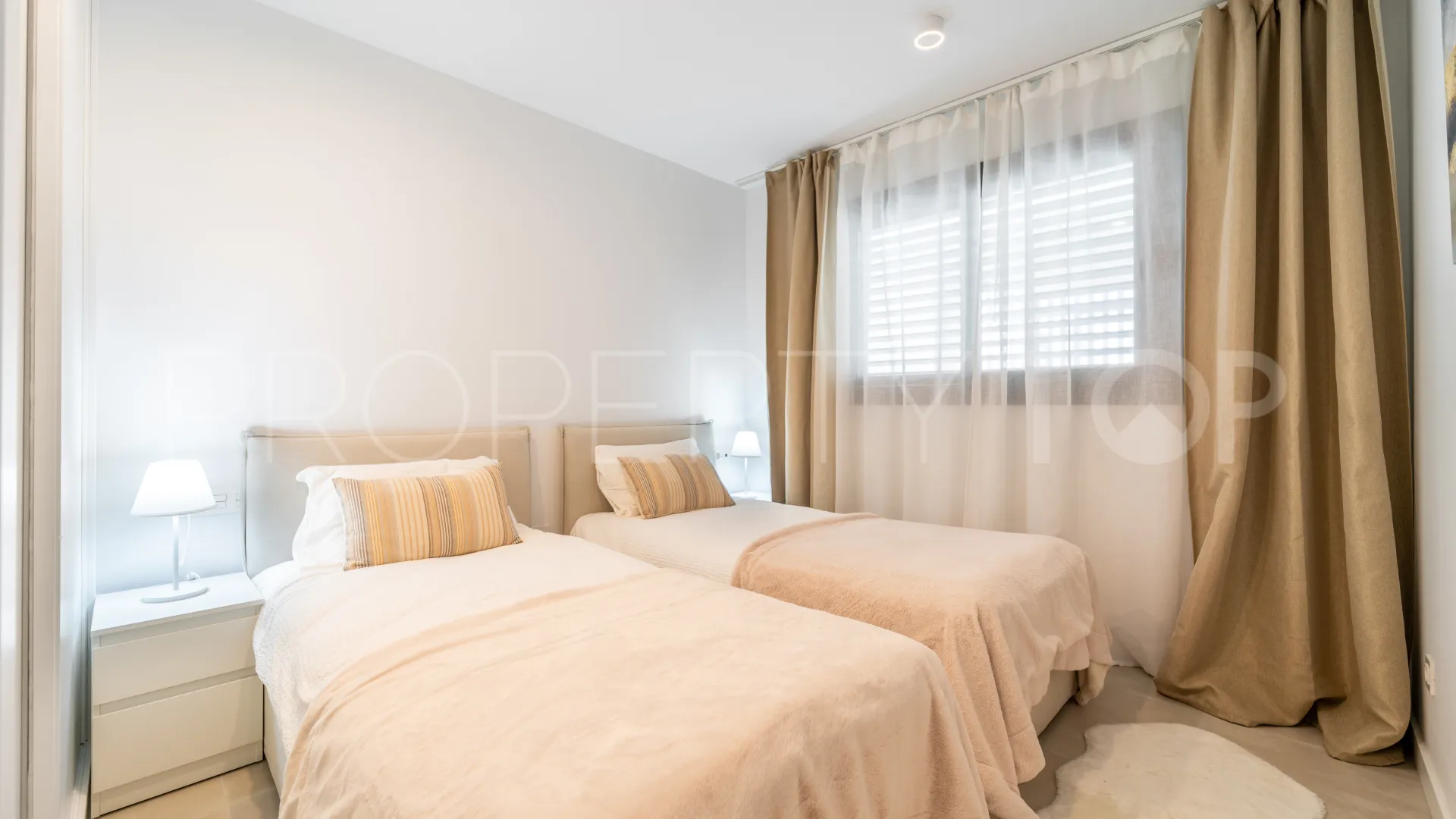 El Higueron, apartamento de 2 dormitorios en venta