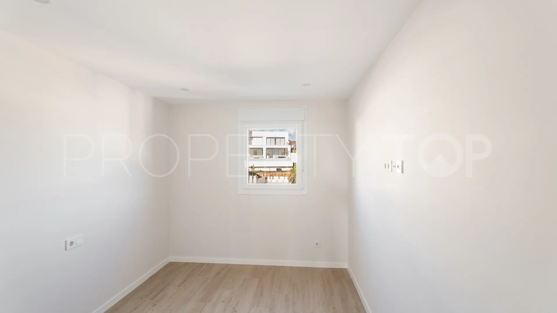 Adosado en venta con 4 dormitorios en Cala de Mijas