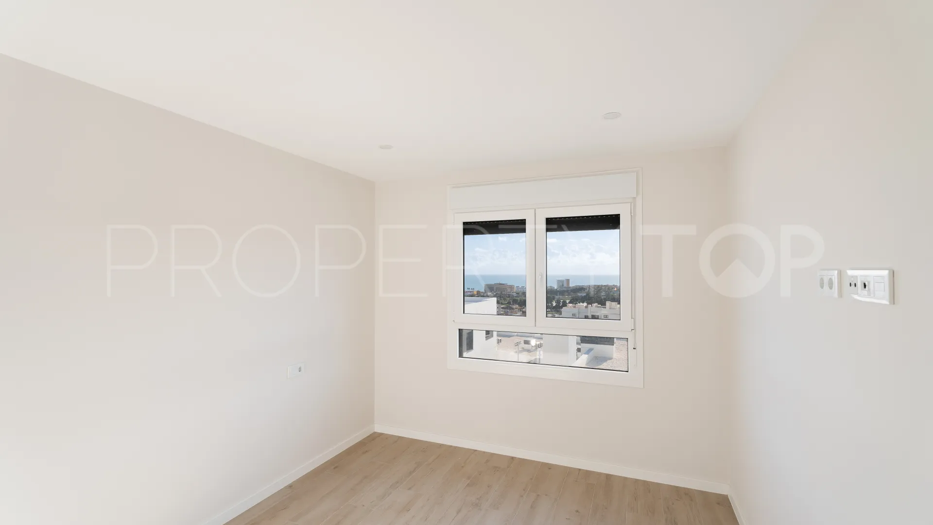 Adosado en venta con 4 dormitorios en Cala de Mijas