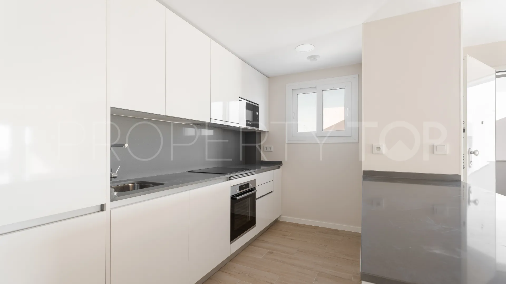 Adosado en venta con 4 dormitorios en Cala de Mijas