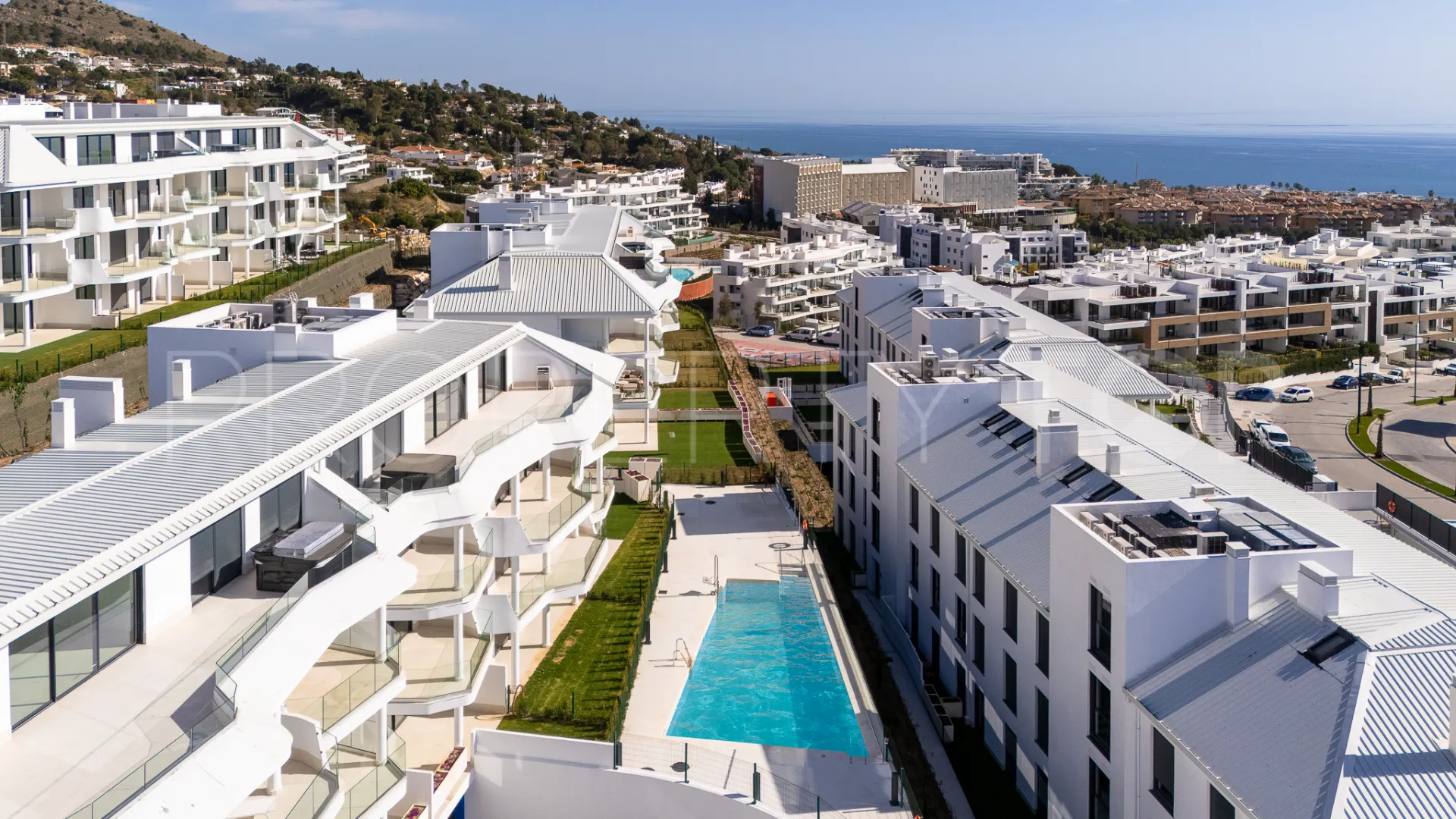 Fuengirola, apartamento planta baja de 3 dormitorios en venta