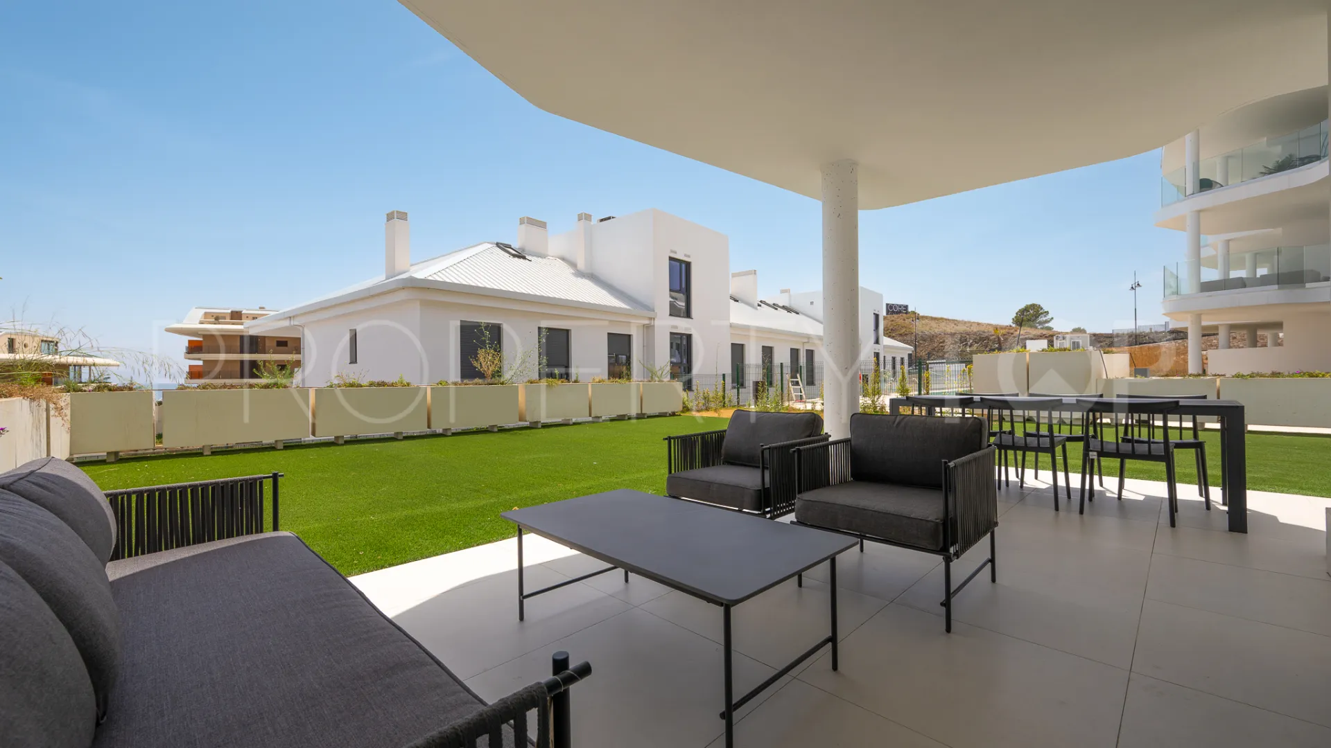 Fuengirola, apartamento planta baja de 3 dormitorios en venta