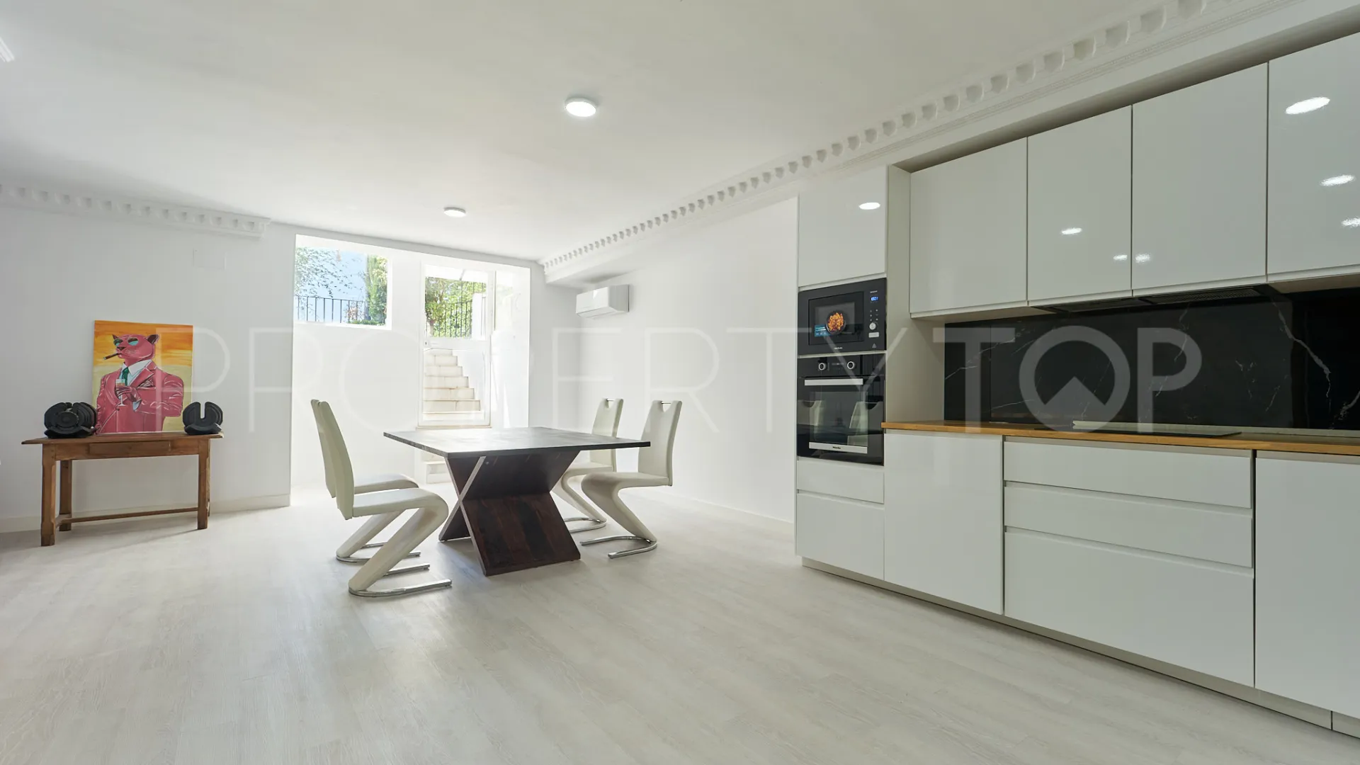 Semi detached house for sale in Marbella Golden Mile with 5 bedrooms