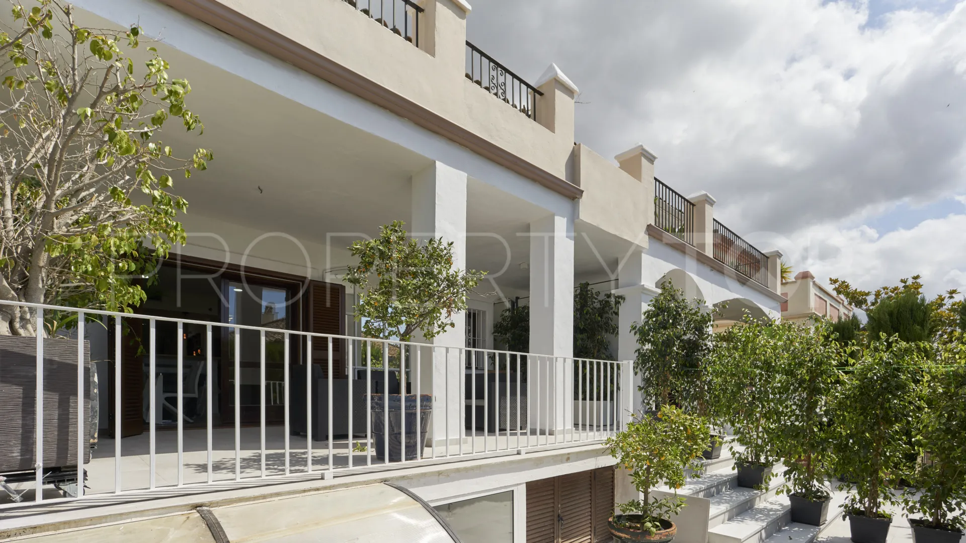 Semi detached house for sale in Marbella Golden Mile with 5 bedrooms