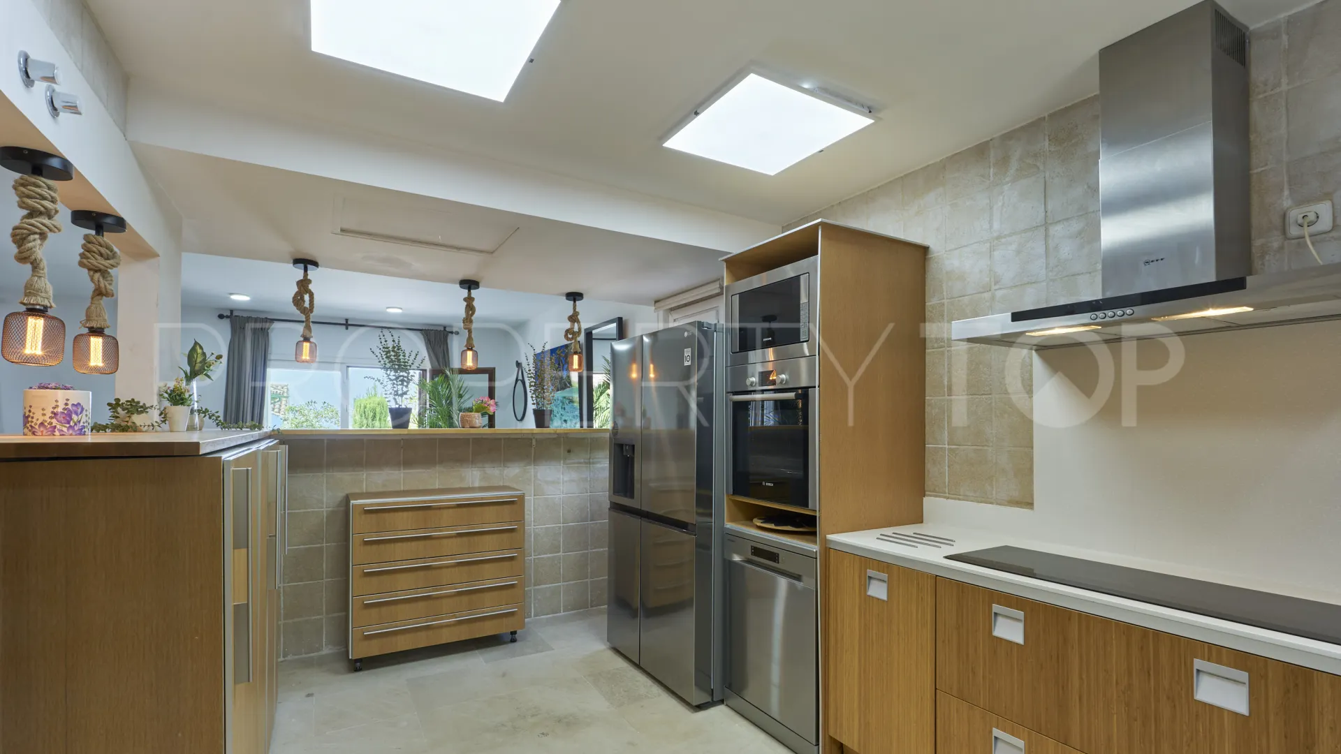 Semi detached house for sale in Marbella Golden Mile with 5 bedrooms