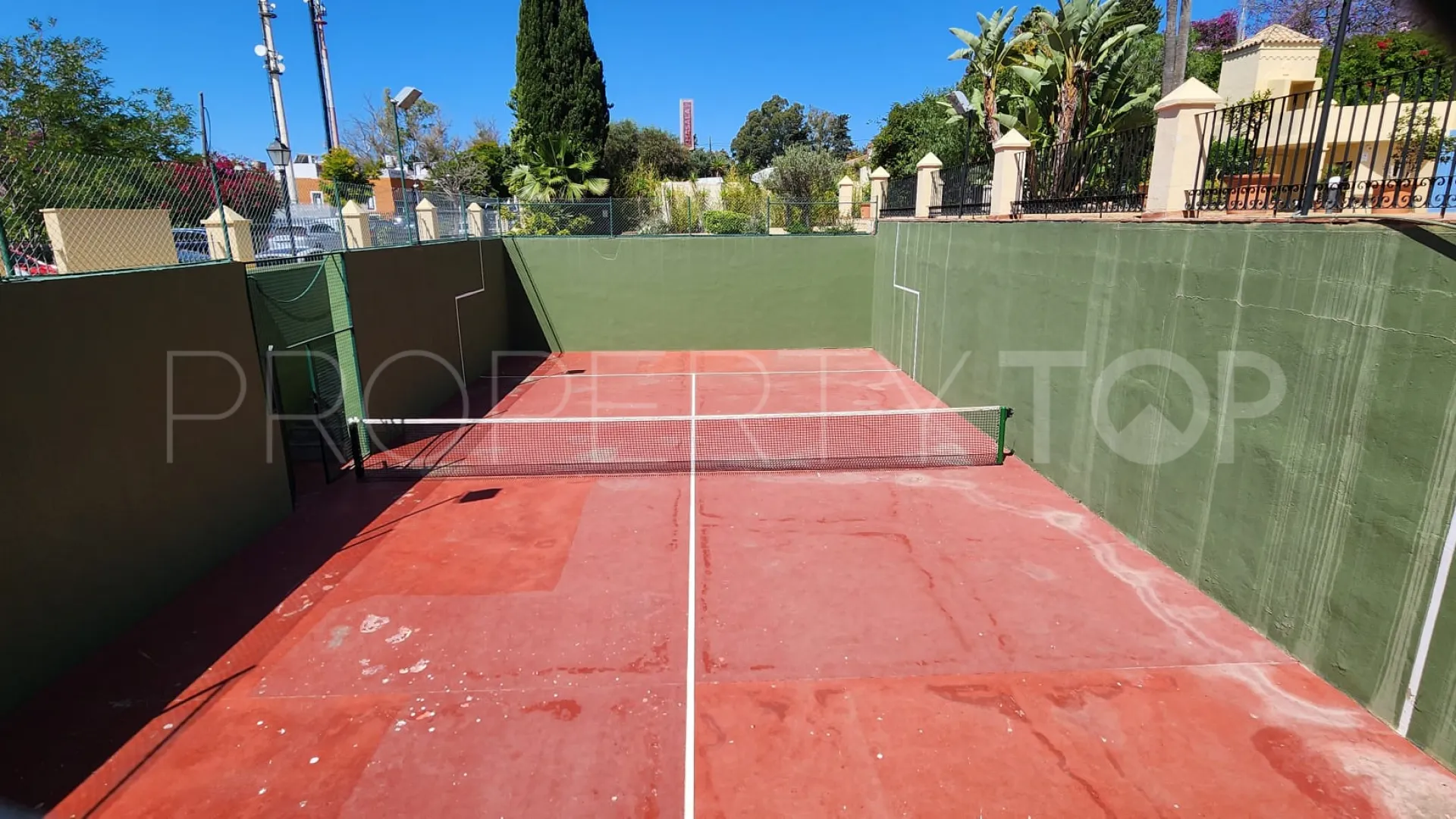 Semi detached house for sale in Marbella Golden Mile with 5 bedrooms