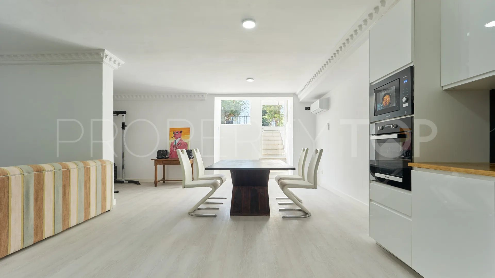 Semi detached house for sale in Marbella Golden Mile with 5 bedrooms