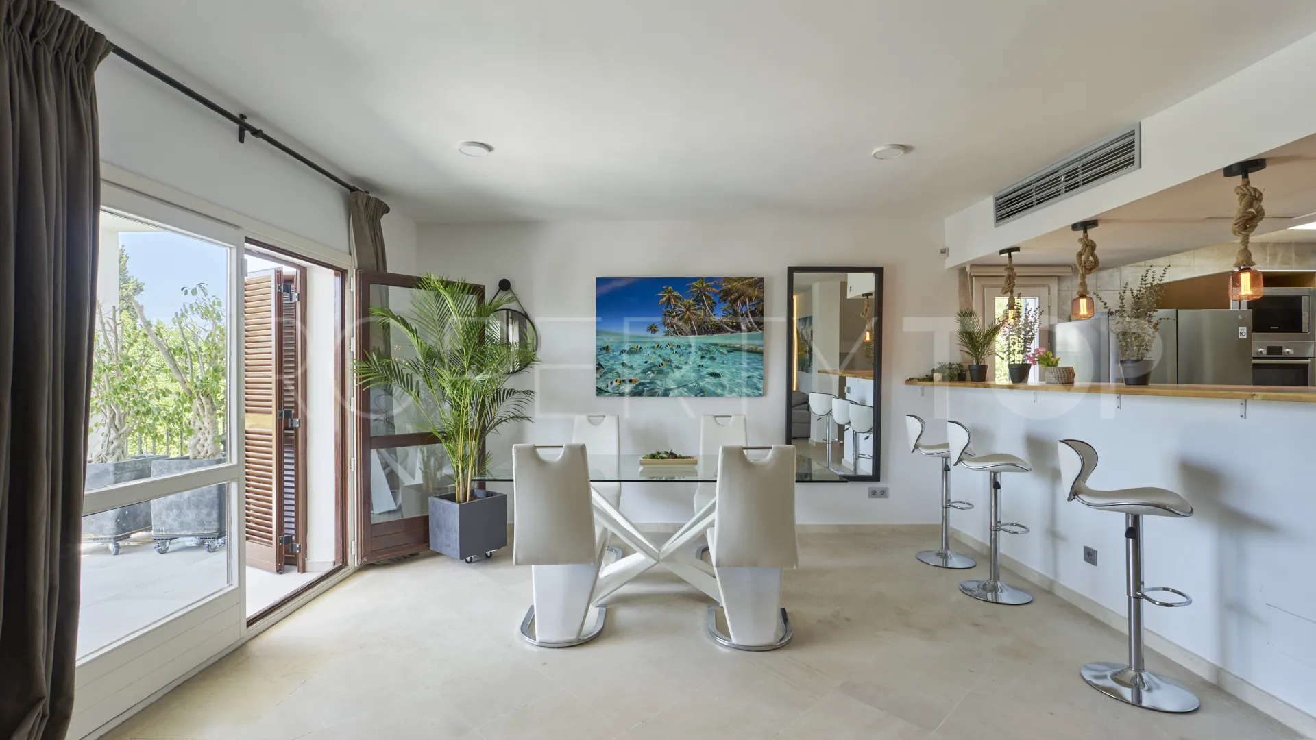 Semi detached house for sale in Marbella Golden Mile with 5 bedrooms