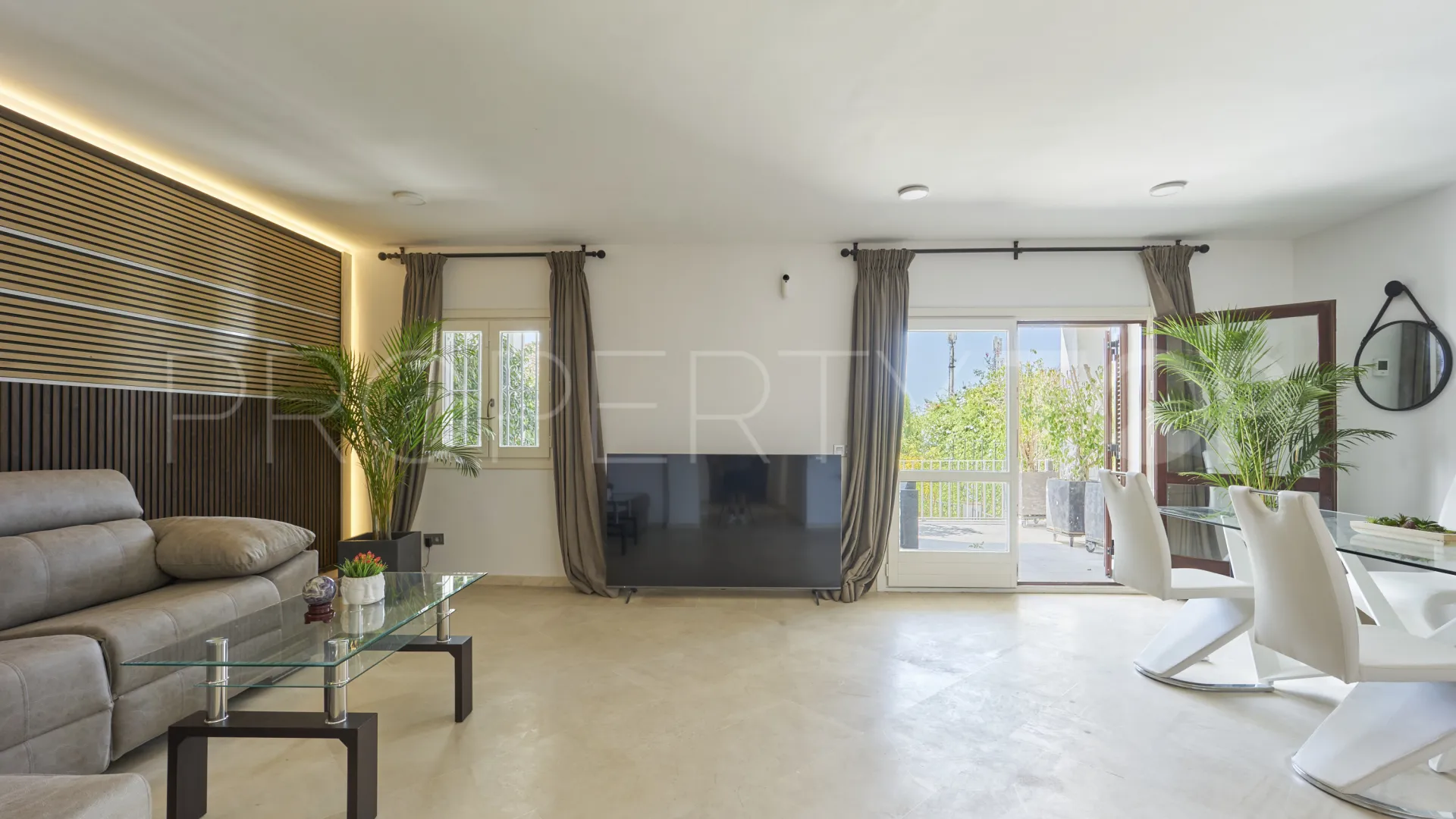 Semi detached house for sale in Marbella Golden Mile with 5 bedrooms