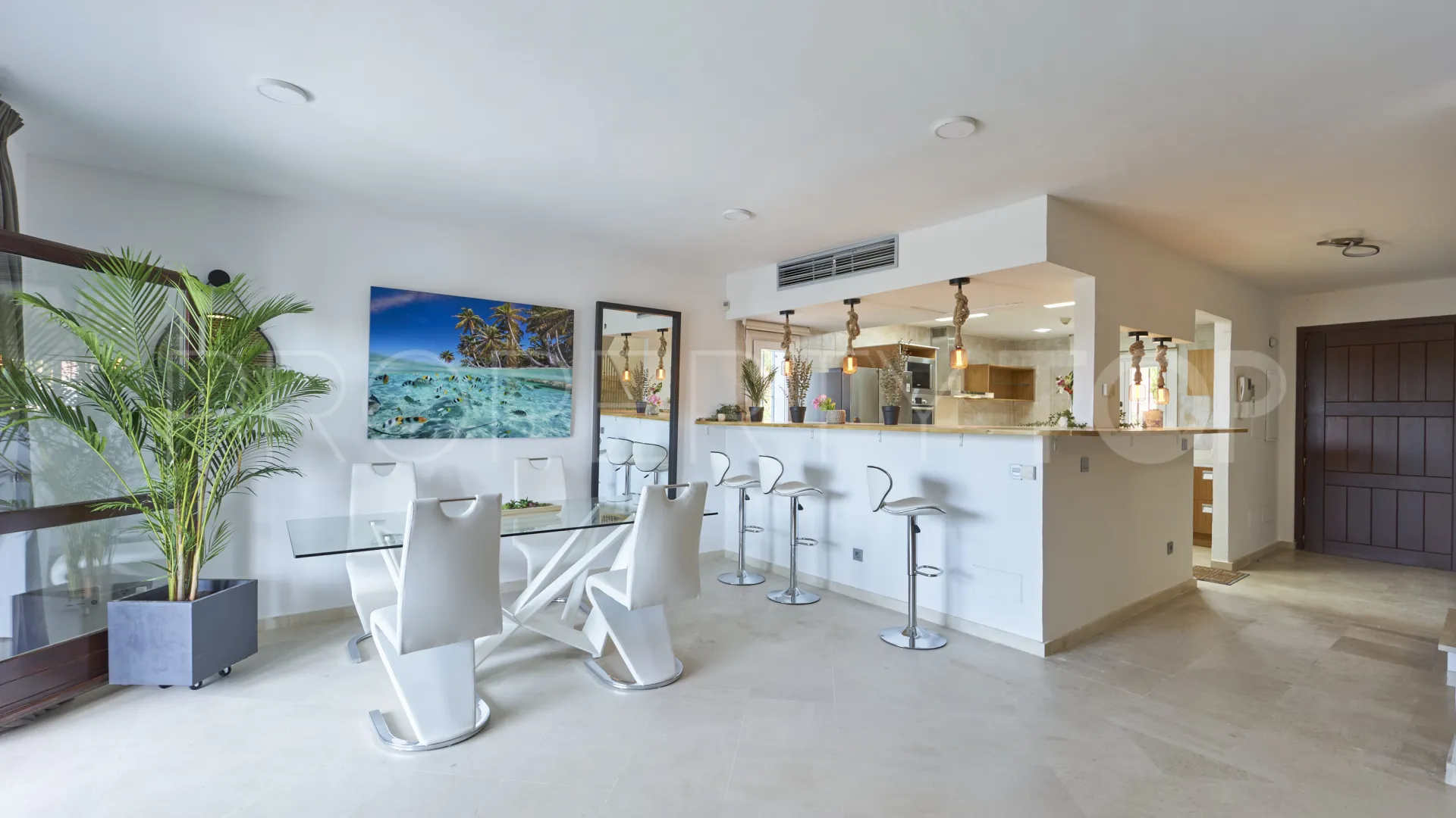 Semi detached house for sale in Marbella Golden Mile with 5 bedrooms