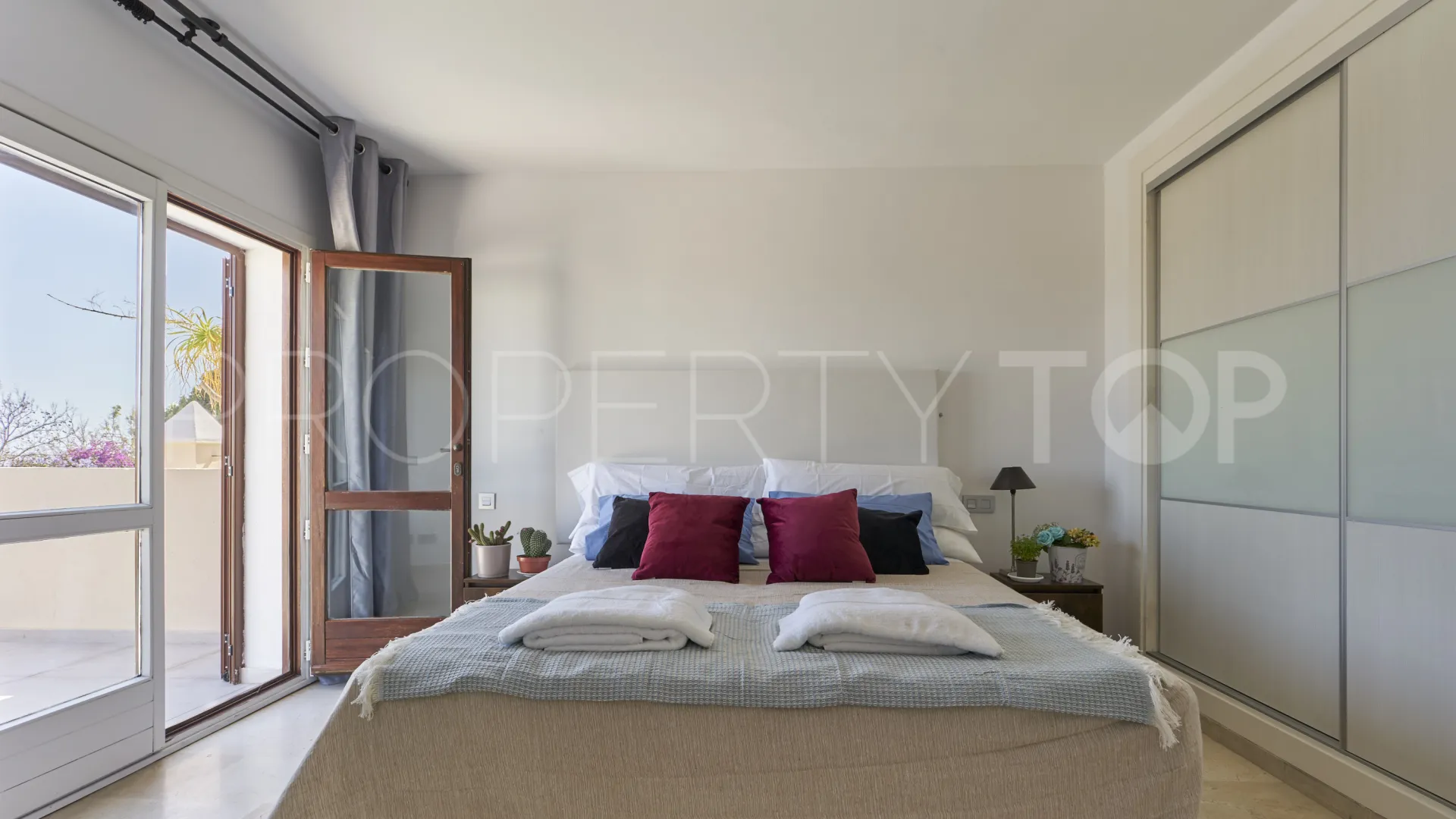 Marbella Golden Mile semi detached house for sale