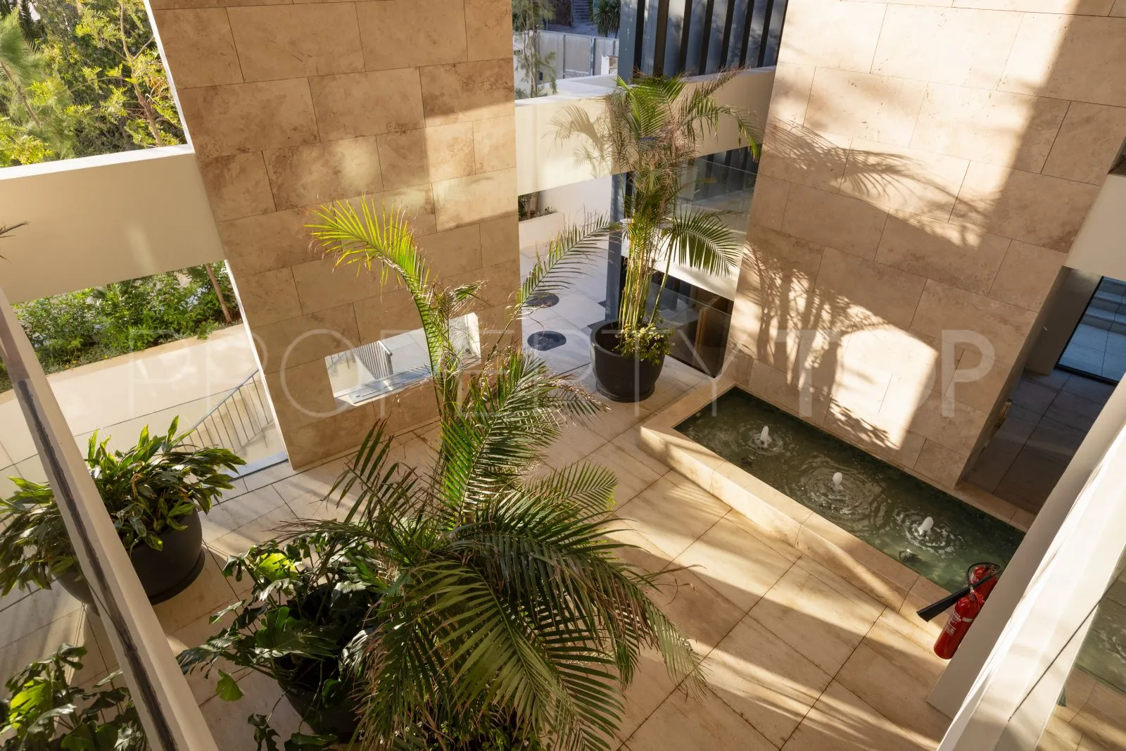 Buy Estepona Puerto apartment with 3 bedrooms
