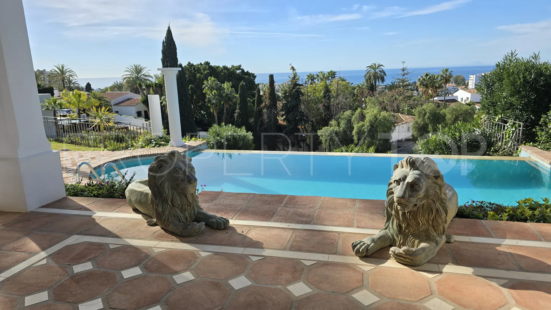 4 bedrooms Rio Real villa for sale