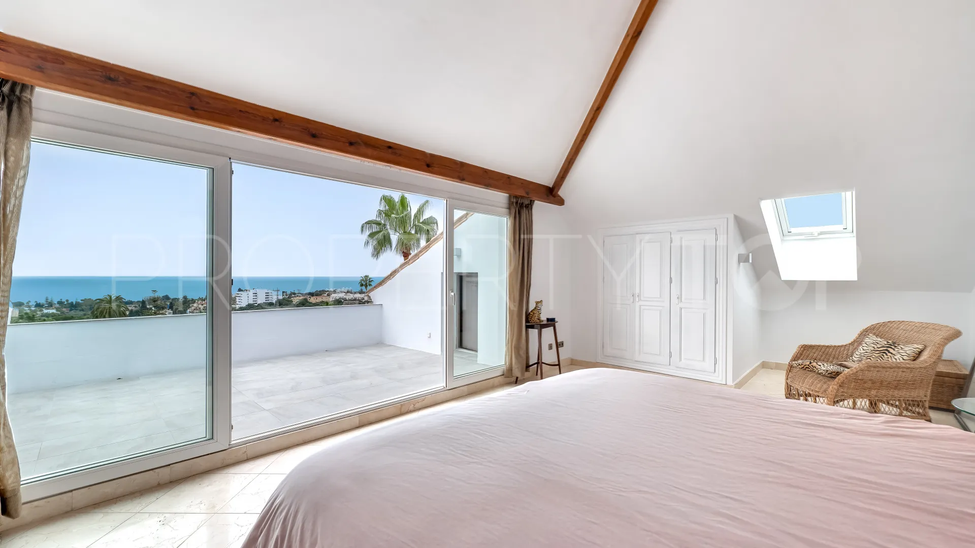 4 bedrooms Rio Real villa for sale