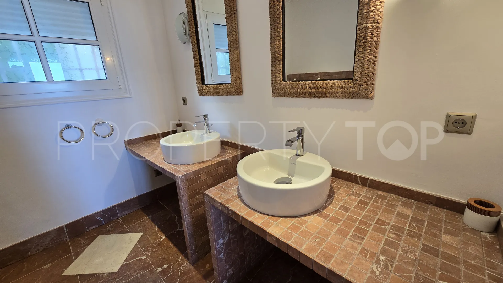 4 bedrooms Rio Real villa for sale