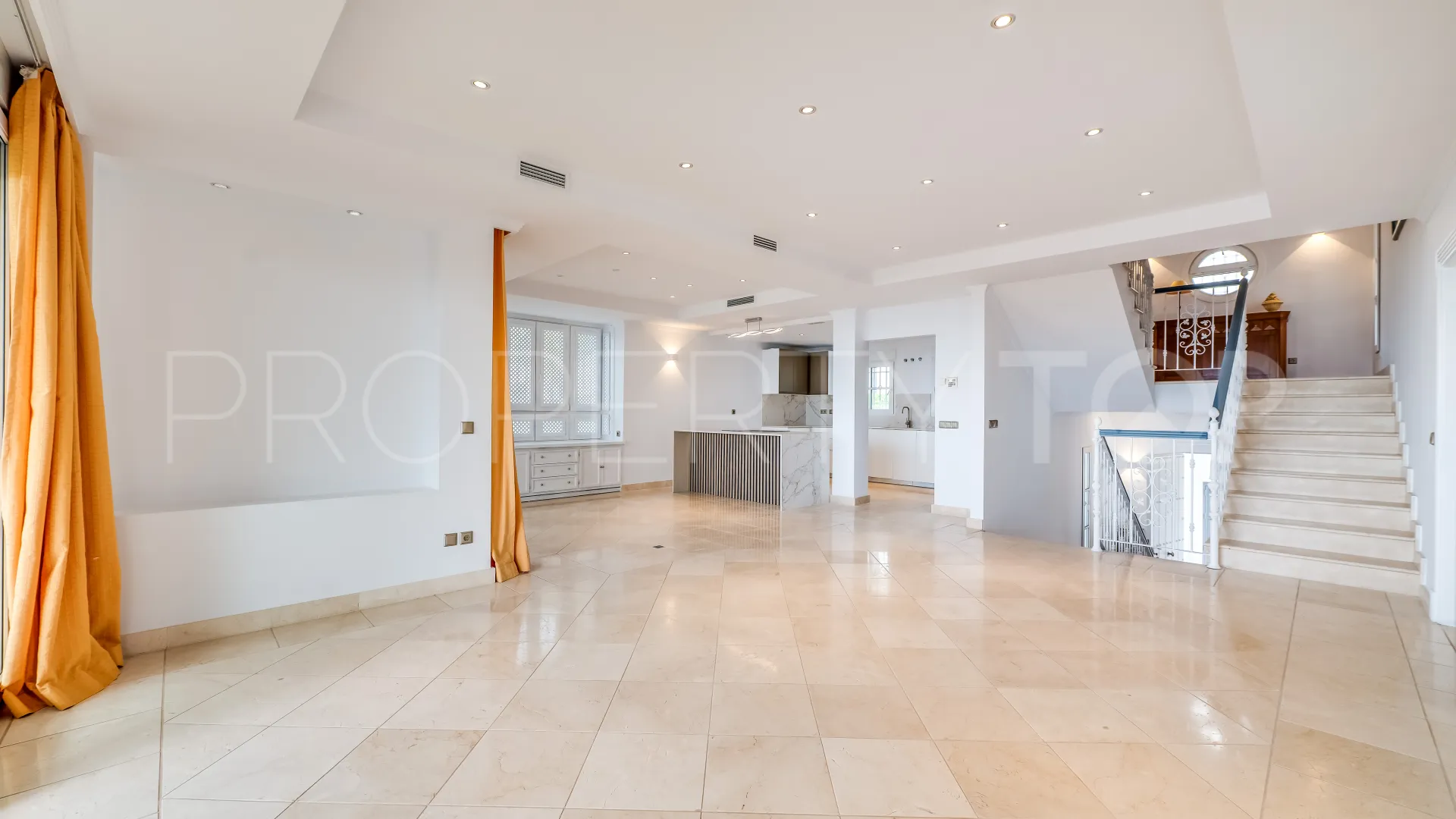 4 bedrooms Rio Real villa for sale