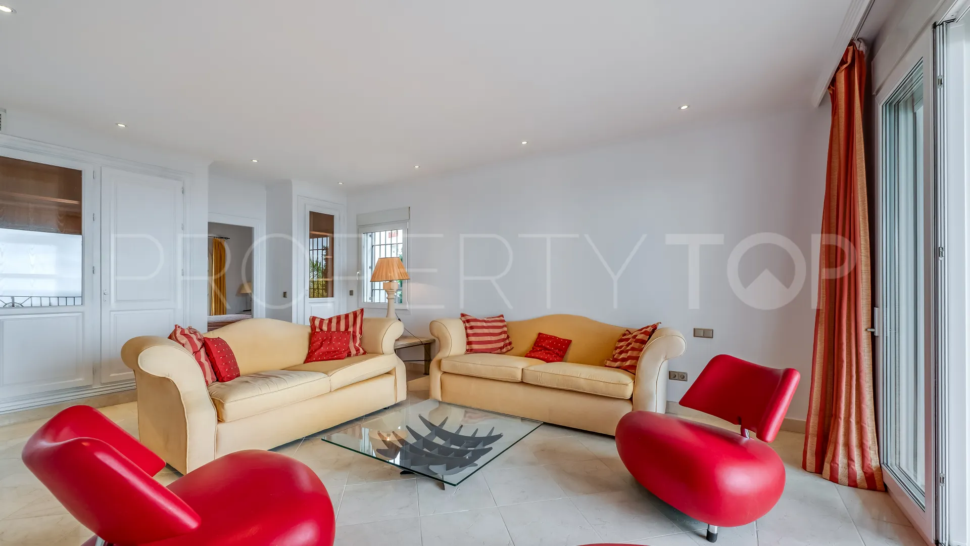 4 bedrooms Rio Real villa for sale