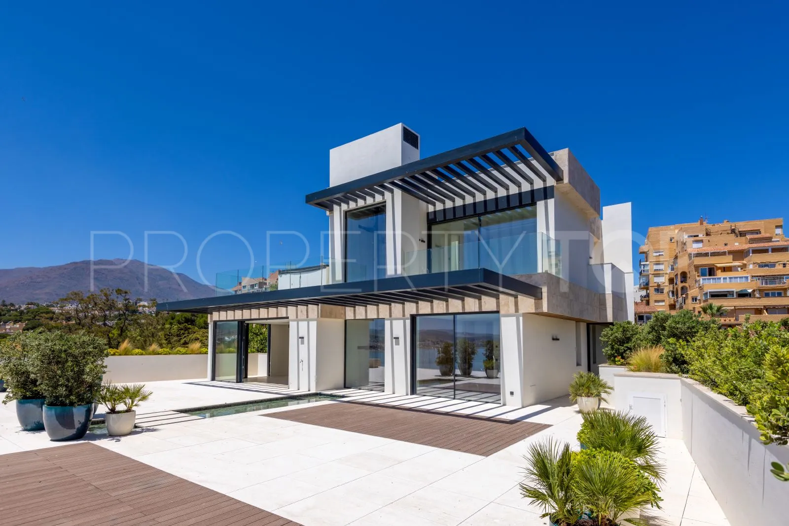 Estepona Puerto, atico duplex en venta