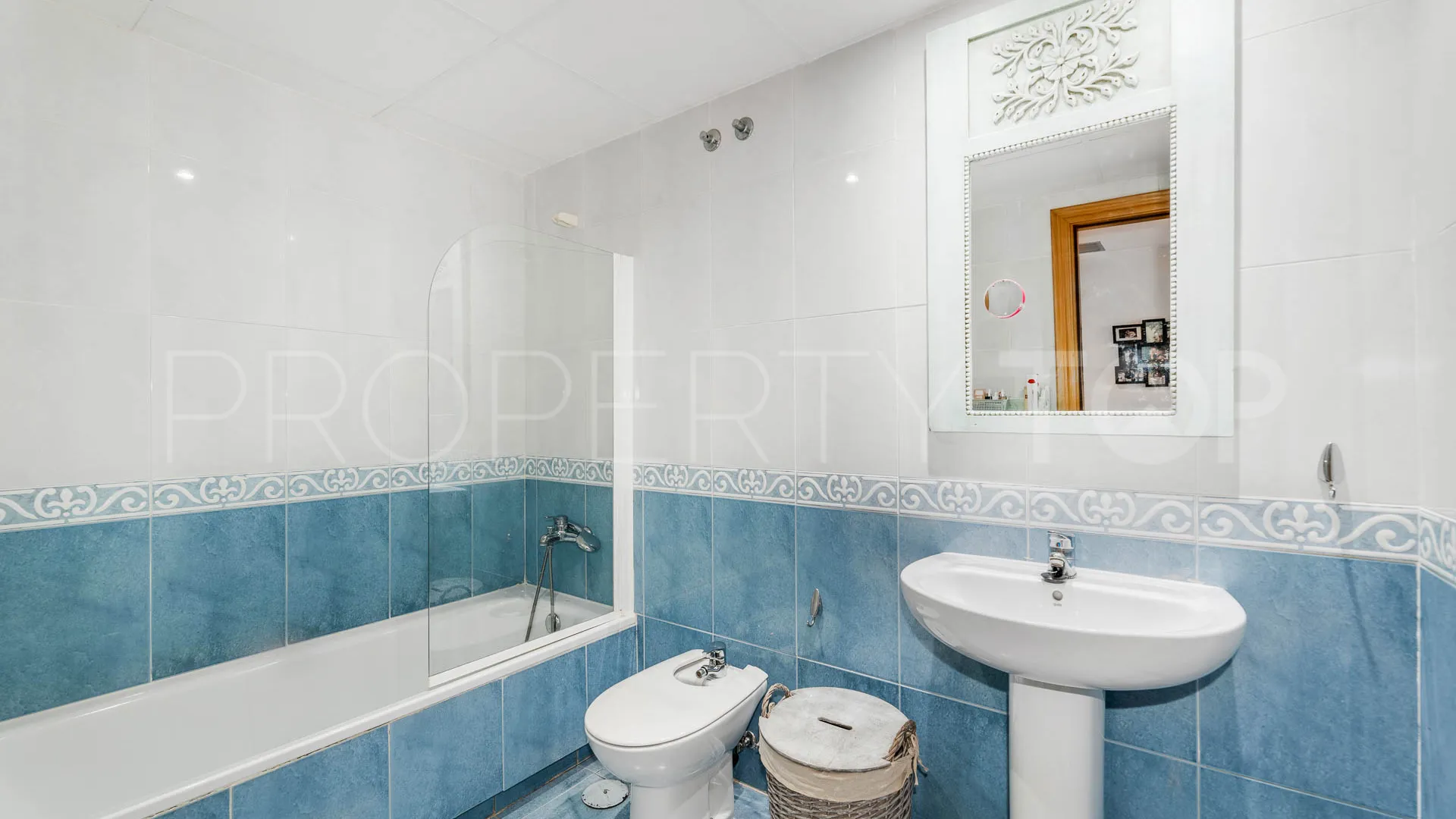 Guadalmina Alta, atico duplex de 3 dormitorios en venta