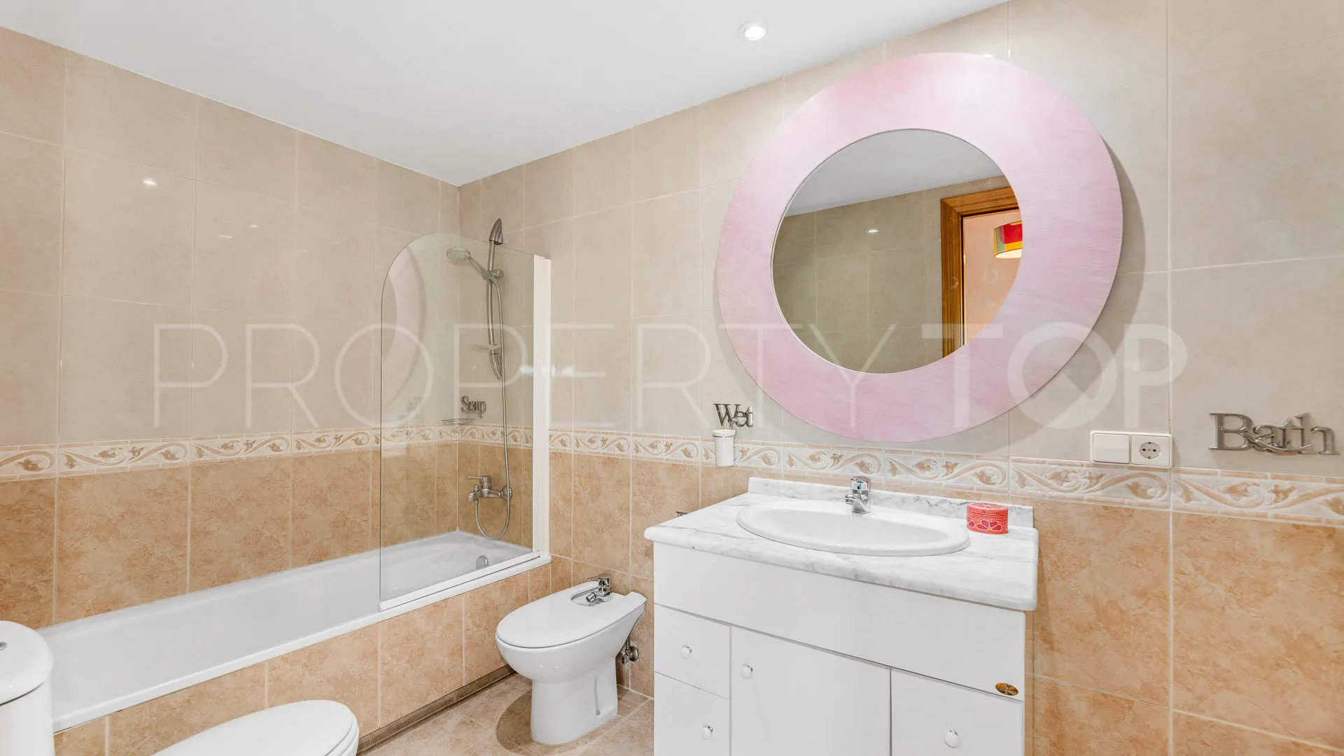 Guadalmina Alta, atico duplex de 3 dormitorios en venta